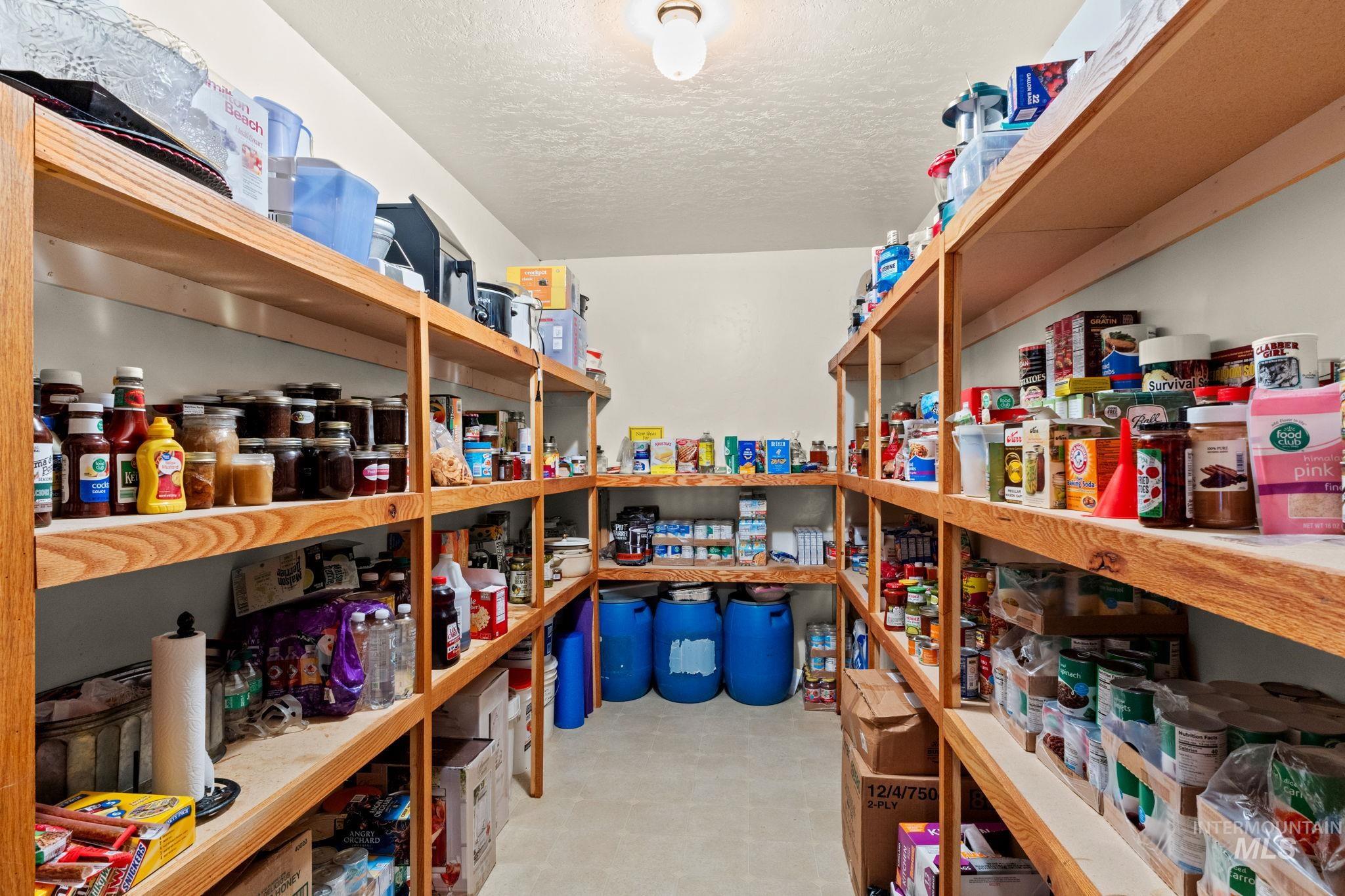 1750 E 4550 N, Buhl, Idaho 83316, 4 Bedrooms, 3 Bathrooms, Residential For Sale, Price $1,470,000,MLS 98987522