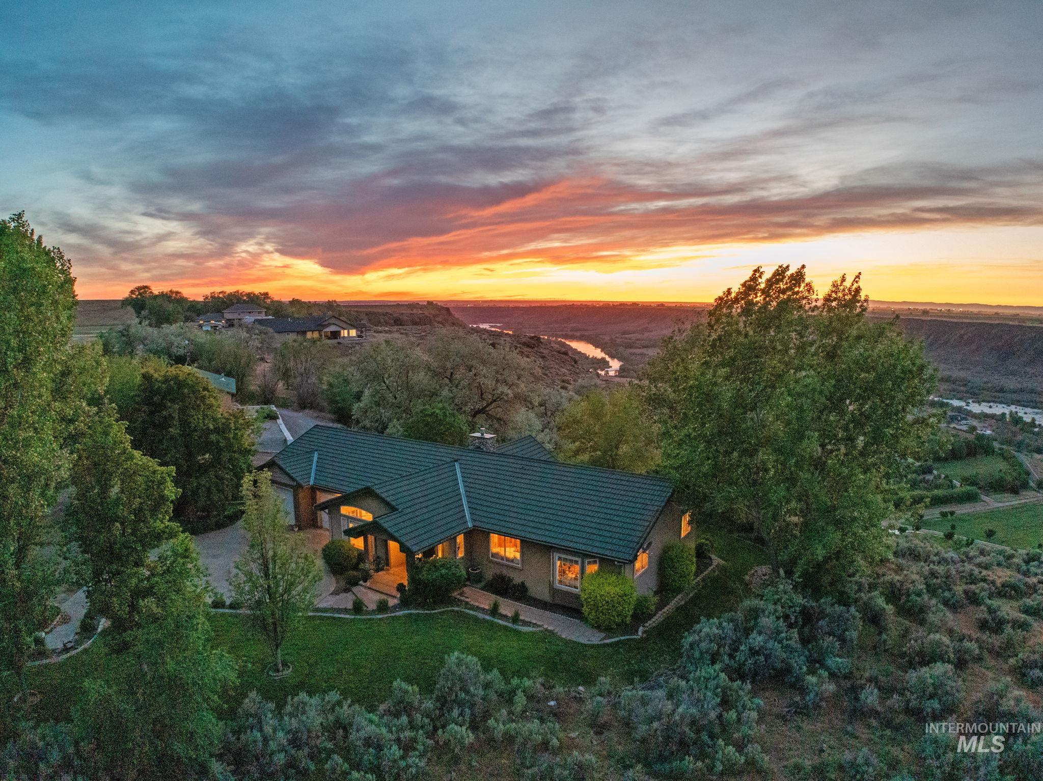 1750 E 4550 N, Buhl, Idaho 83316, 4 Bedrooms, 3 Bathrooms, Residential For Sale, Price $1,470,000,MLS 98987522