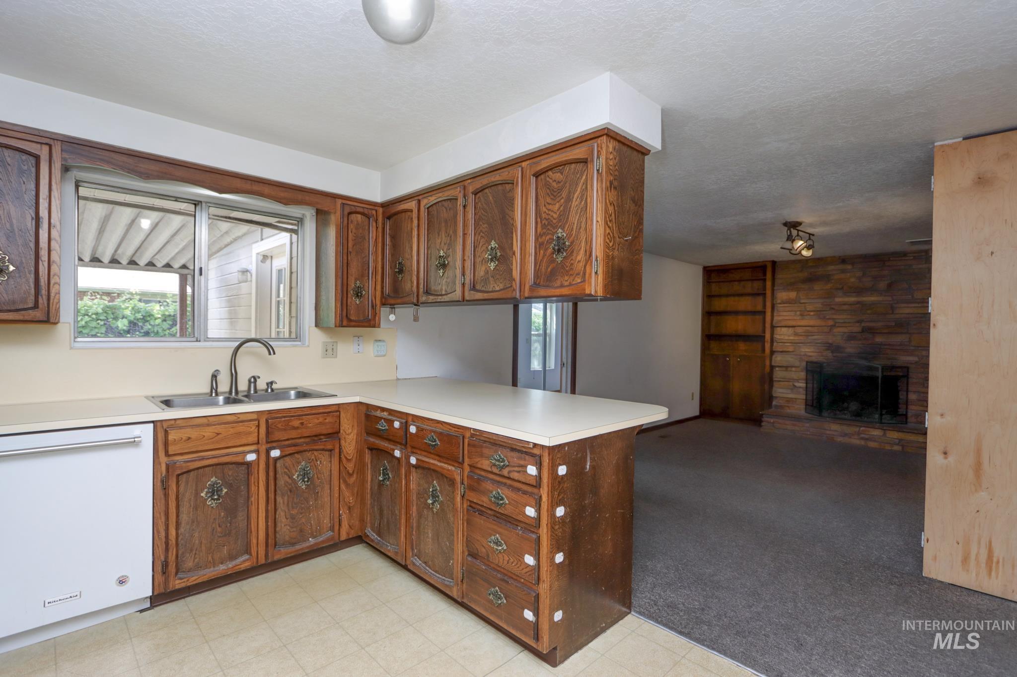 3702 N Cole Road, Boise, Idaho 83704, 4 Bedrooms, 2.5 Bathrooms, Residential For Sale, Price $335,000, 98987523