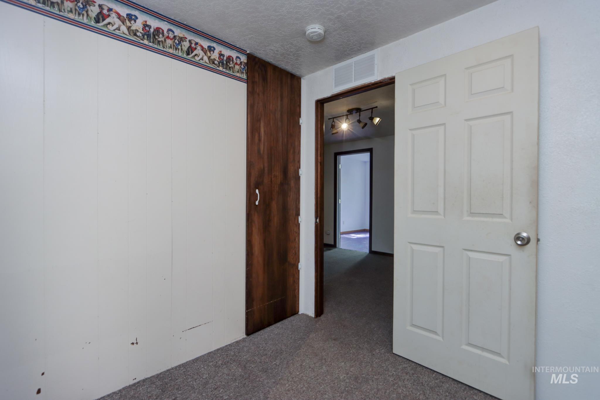 3702 N Cole Road, Boise, Idaho 83704, 4 Bedrooms, 2.5 Bathrooms, Residential For Sale, Price $335,000, 98987523