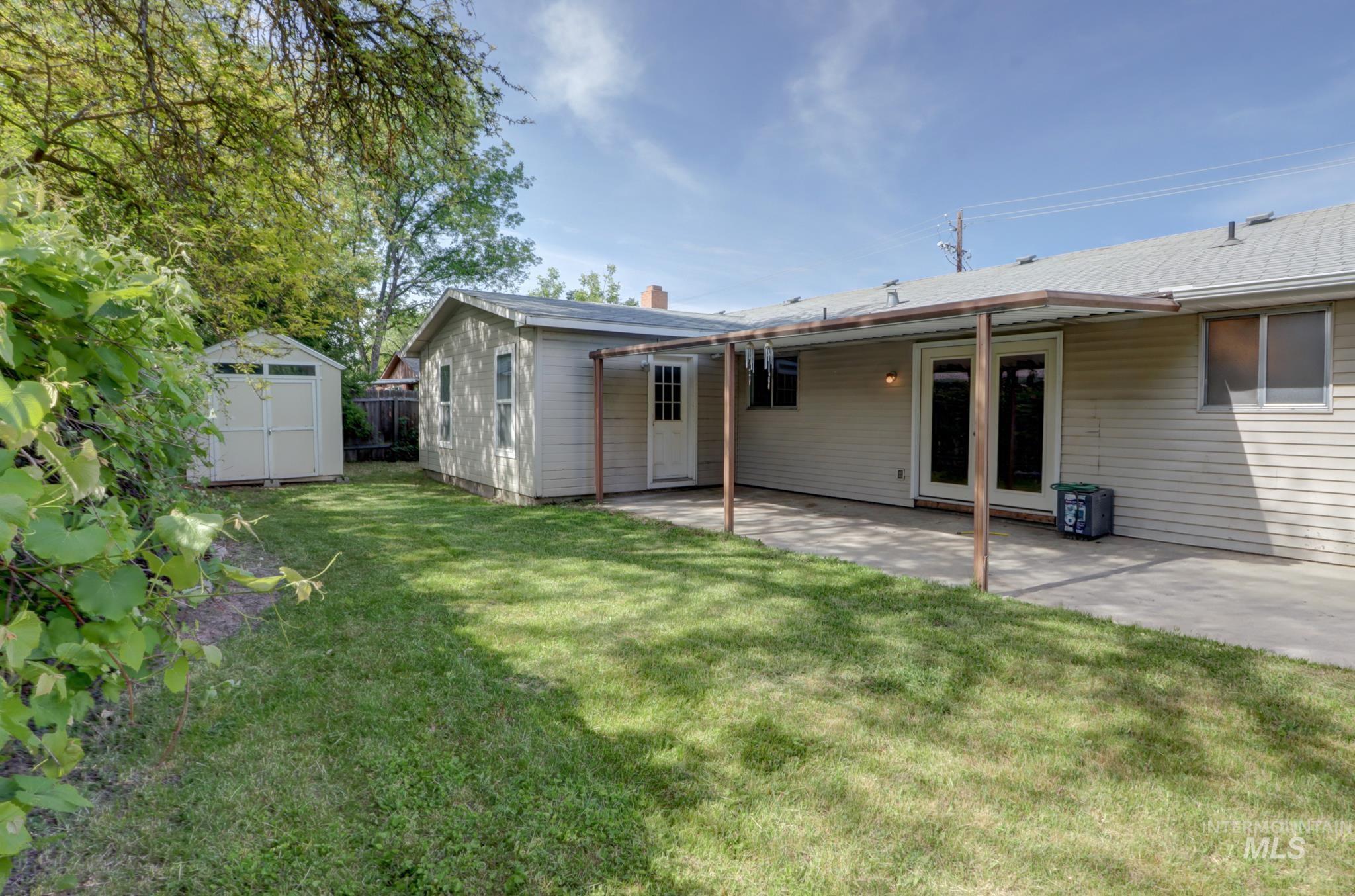 3702 N Cole Road, Boise, Idaho 83704, 4 Bedrooms, 2.5 Bathrooms, Residential For Sale, Price $335,000, 98987523