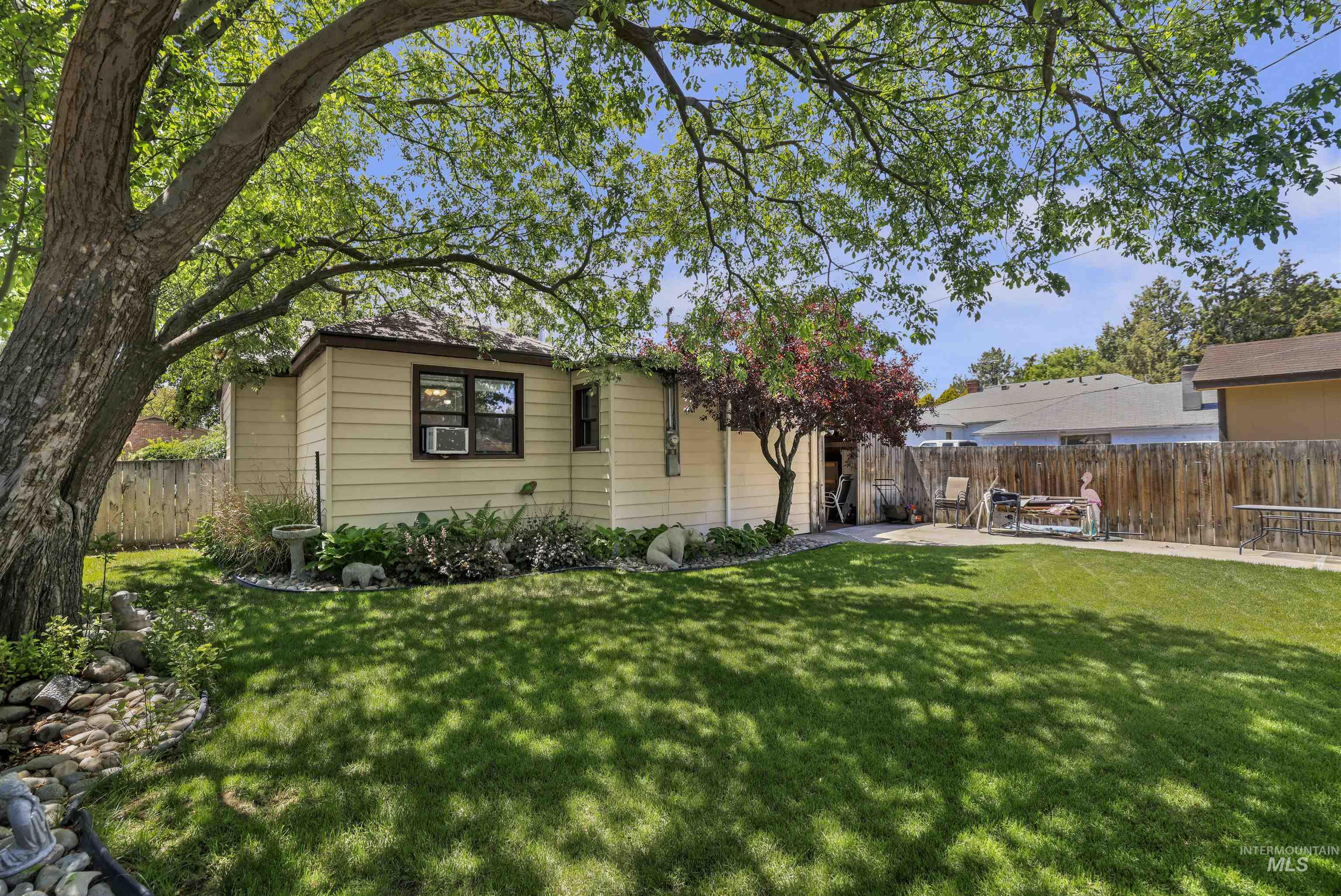 433 Gardner Ave, Twin Falls, Idaho 83301, 3 Bedrooms, 1 Bathroom, Residential For Sale, Price $259,000,MLS 98987524