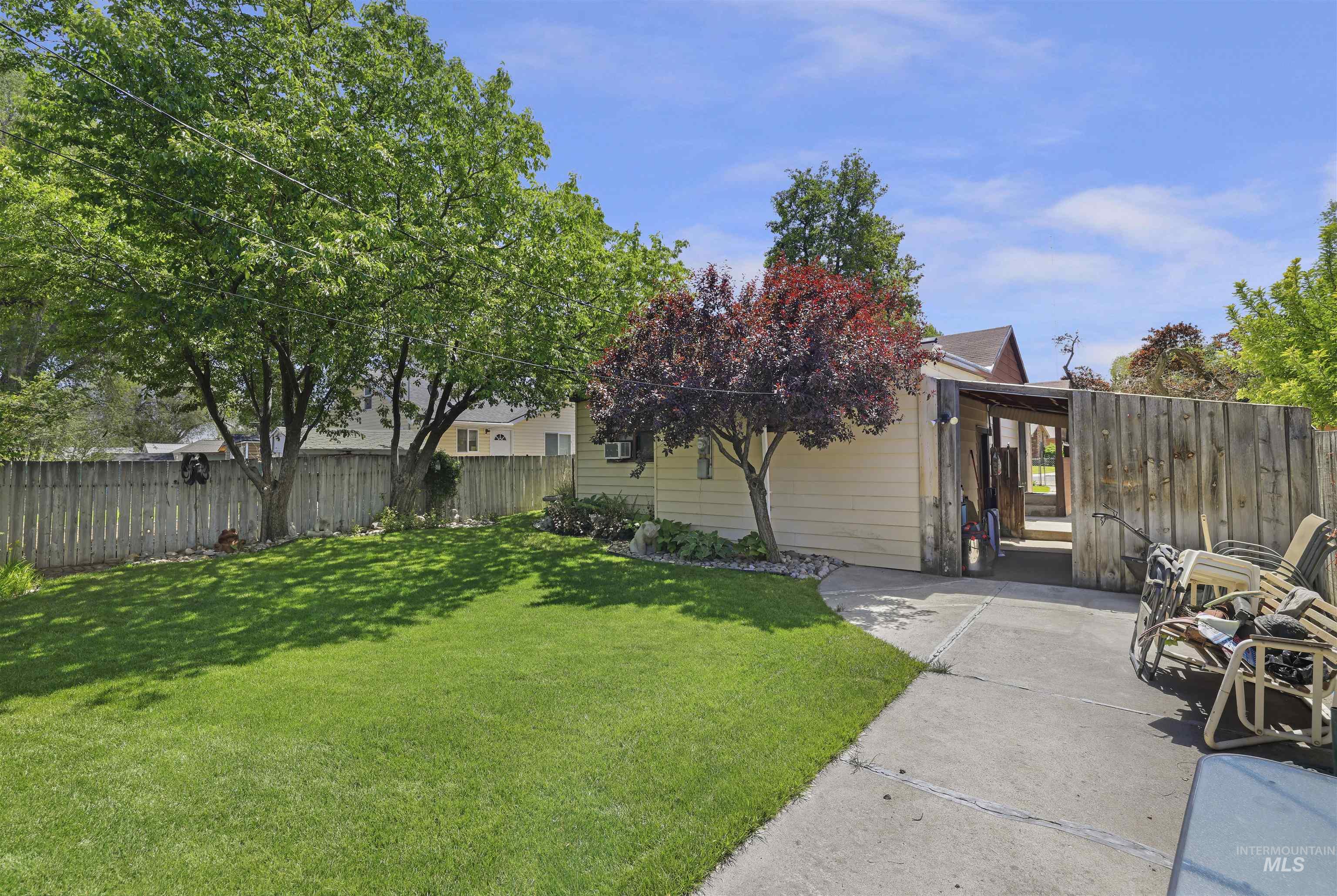 433 Gardner Ave, Twin Falls, Idaho 83301, 3 Bedrooms, 1 Bathroom, Residential For Sale, Price $259,000,MLS 98987524