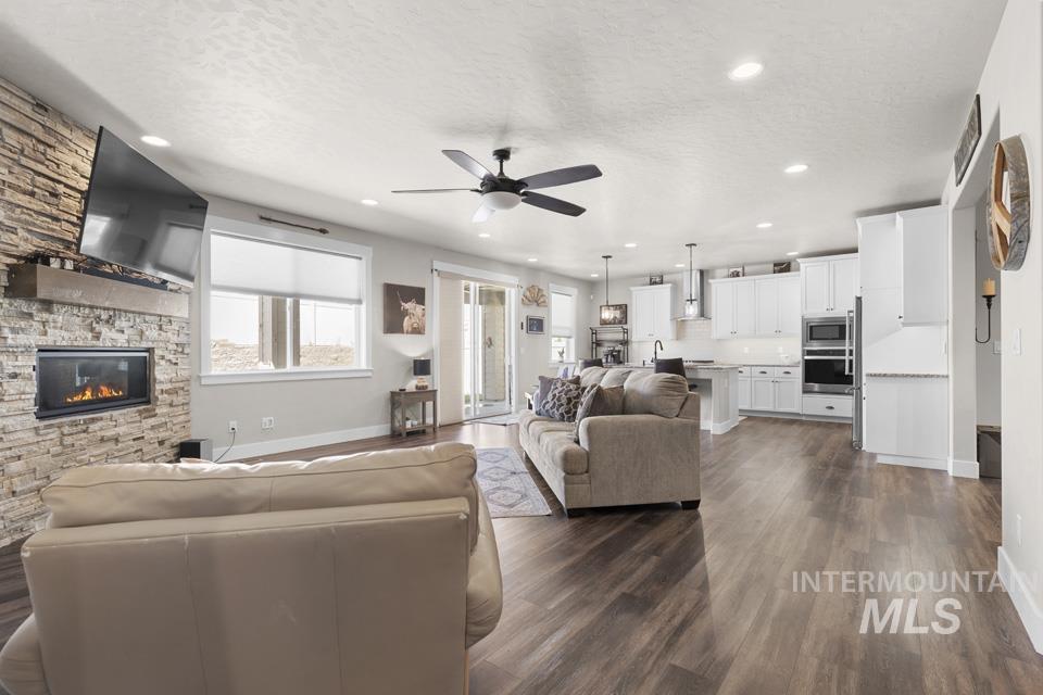 12643 S Teano Ave, Nampa, Idaho 83686, 3 Bedrooms, 2 Bathrooms, Residential For Sale, Price $599,990,MLS 98987526