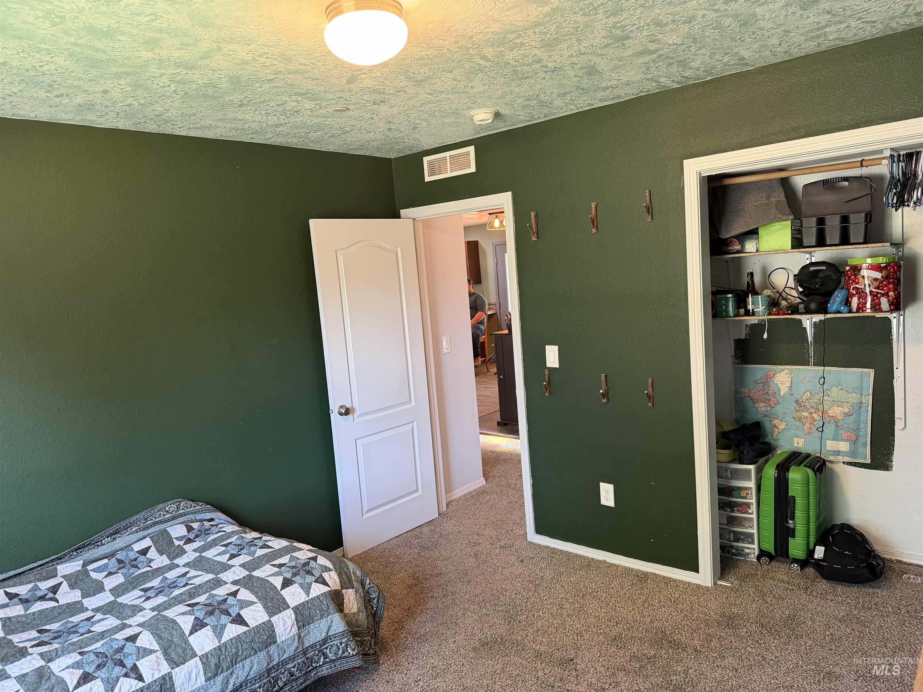 715 S Florence Ct., Nampa, Idaho 83686-6483, 3 Bedrooms, 2 Bathrooms, Residential For Sale, Price $398,000, 98987527