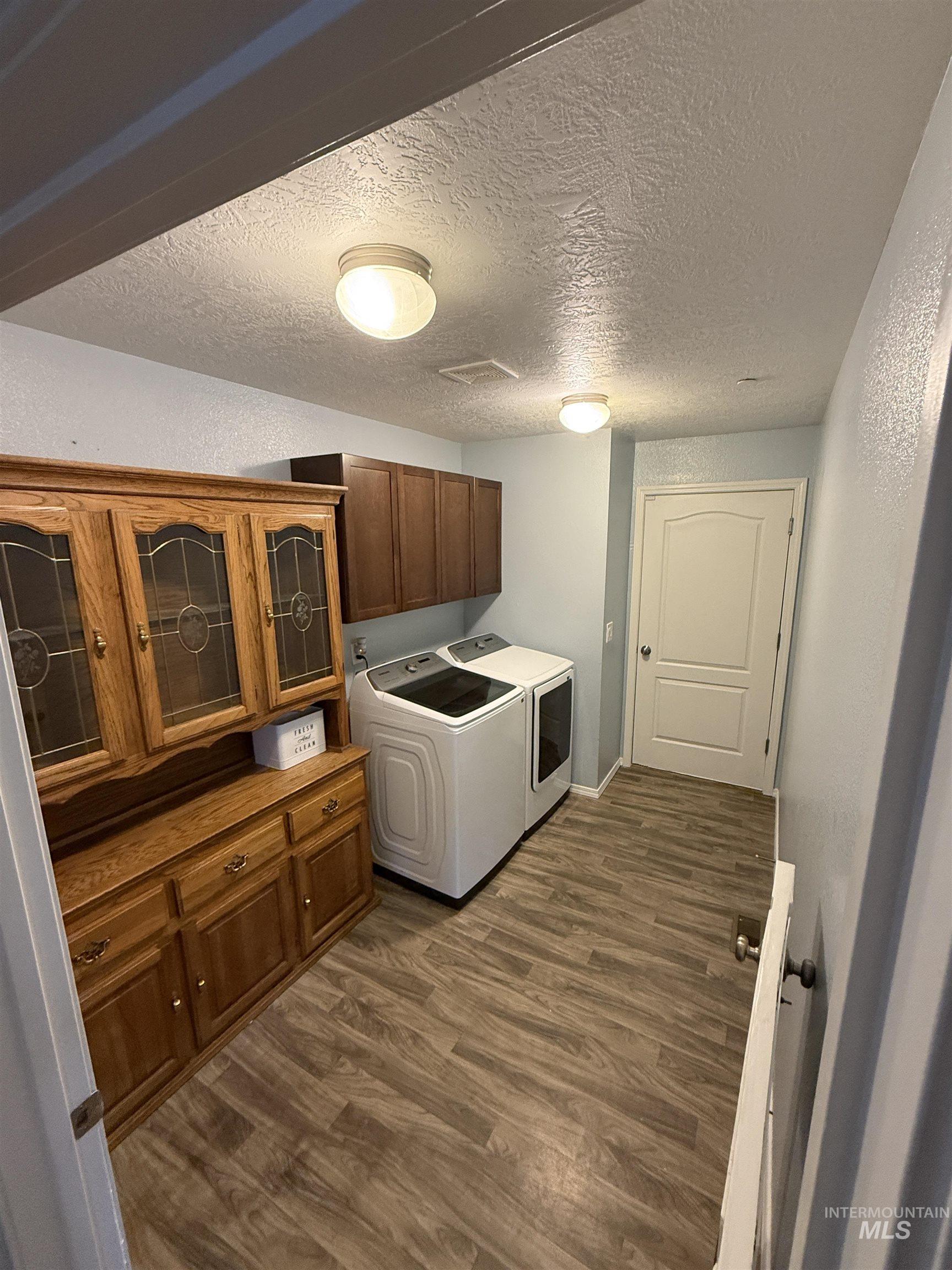 715 S Florence Ct., Nampa, Idaho 83686-6483, 3 Bedrooms, 2 Bathrooms, Residential For Sale, Price $398,000, 98987527