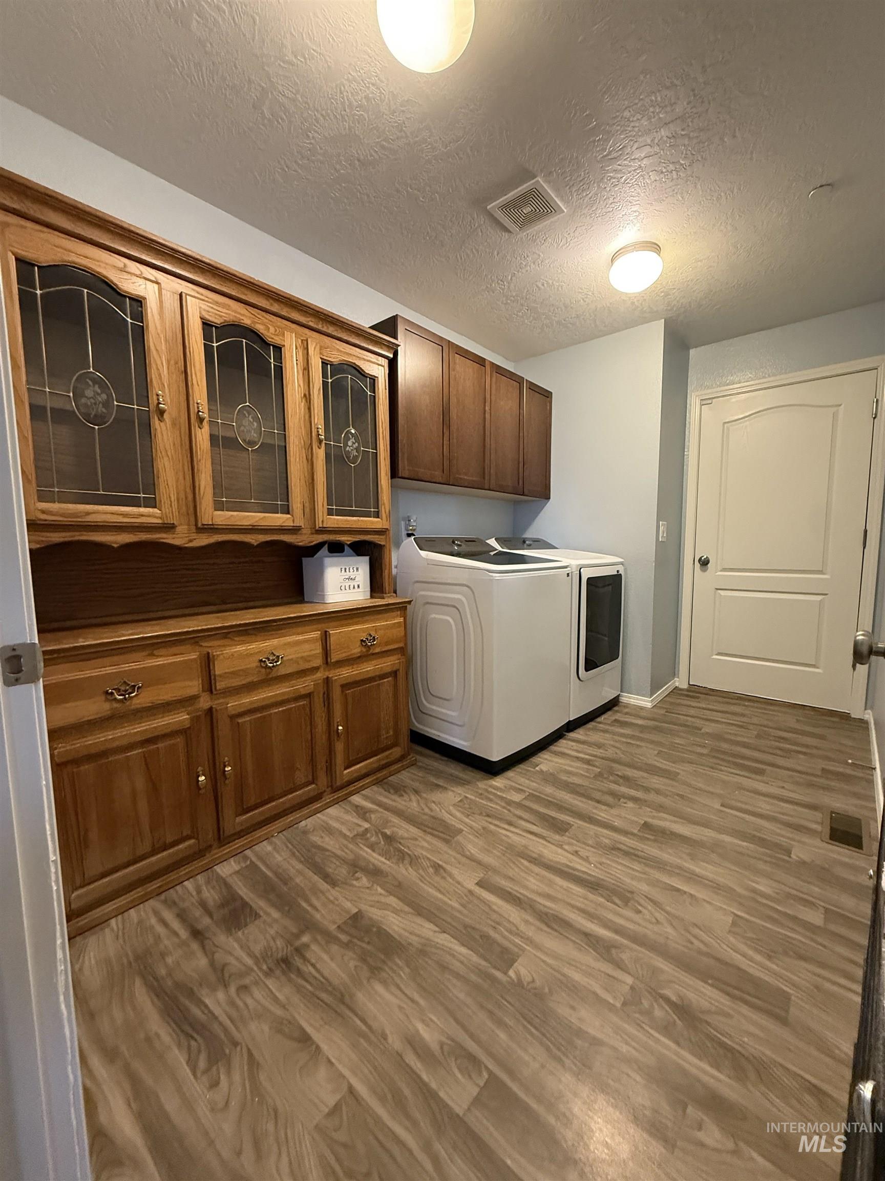715 S Florence Ct., Nampa, Idaho 83686-6483, 3 Bedrooms, 2 Bathrooms, Residential For Sale, Price $398,000, 98987527