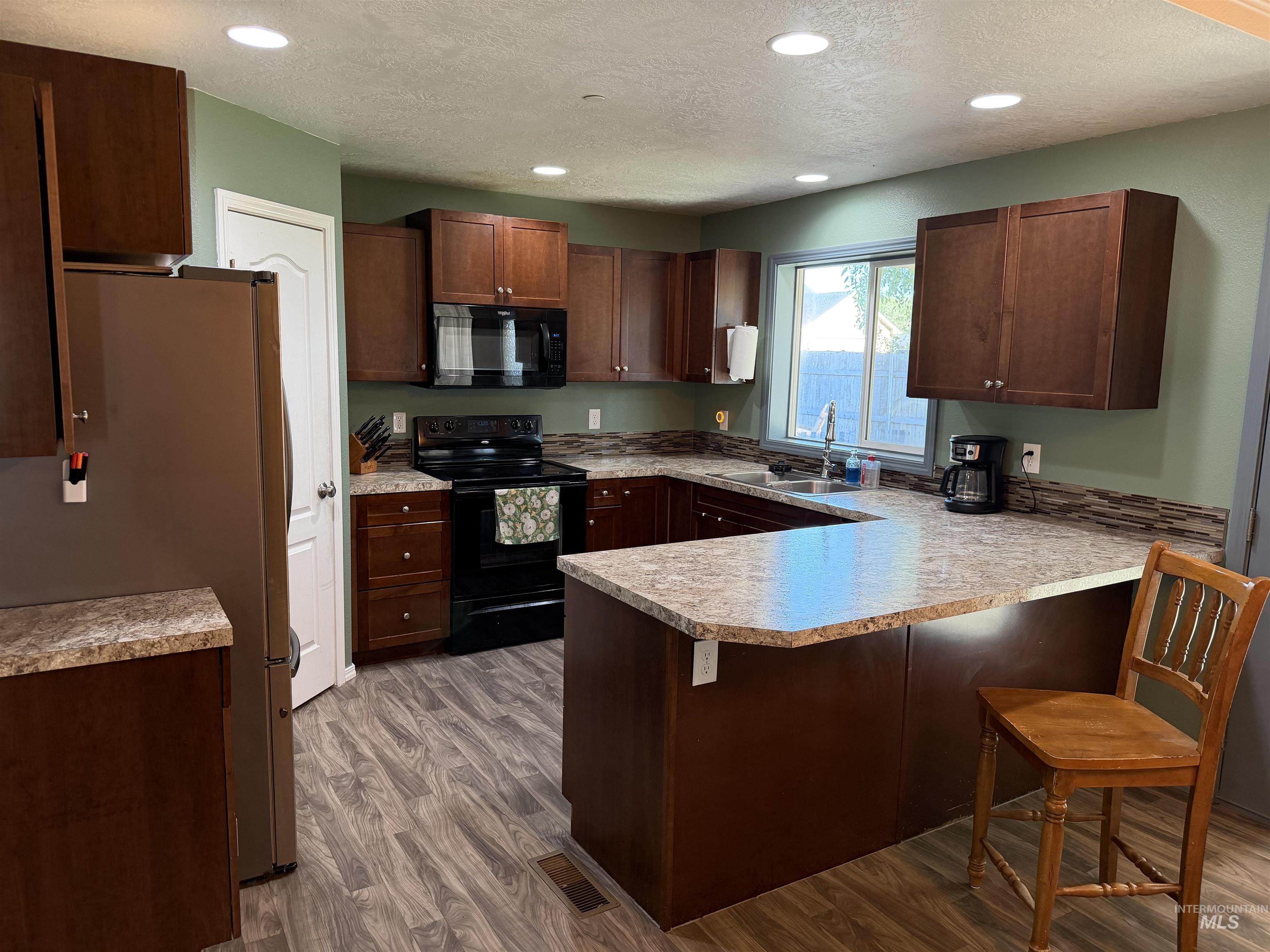 715 S Florence Ct., Nampa, Idaho 83686-6483, 3 Bedrooms, 2 Bathrooms, Residential For Sale, Price $398,000, 98987527