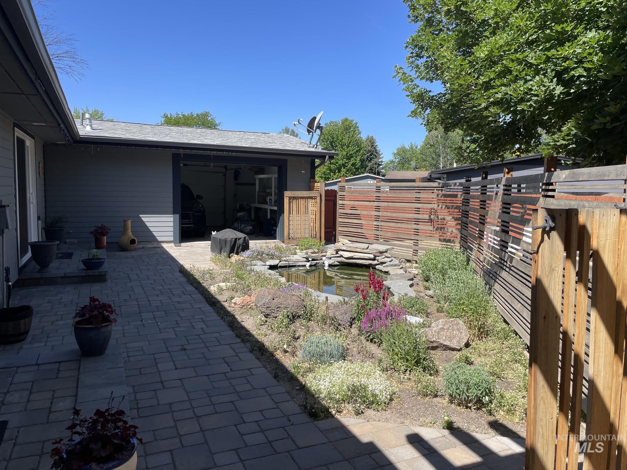 4400 W Castlebar Drive, Boise, Idaho 83703, 3 Bedrooms, 2 Bathrooms, Residential For Sale, Price $649,900, 98987529