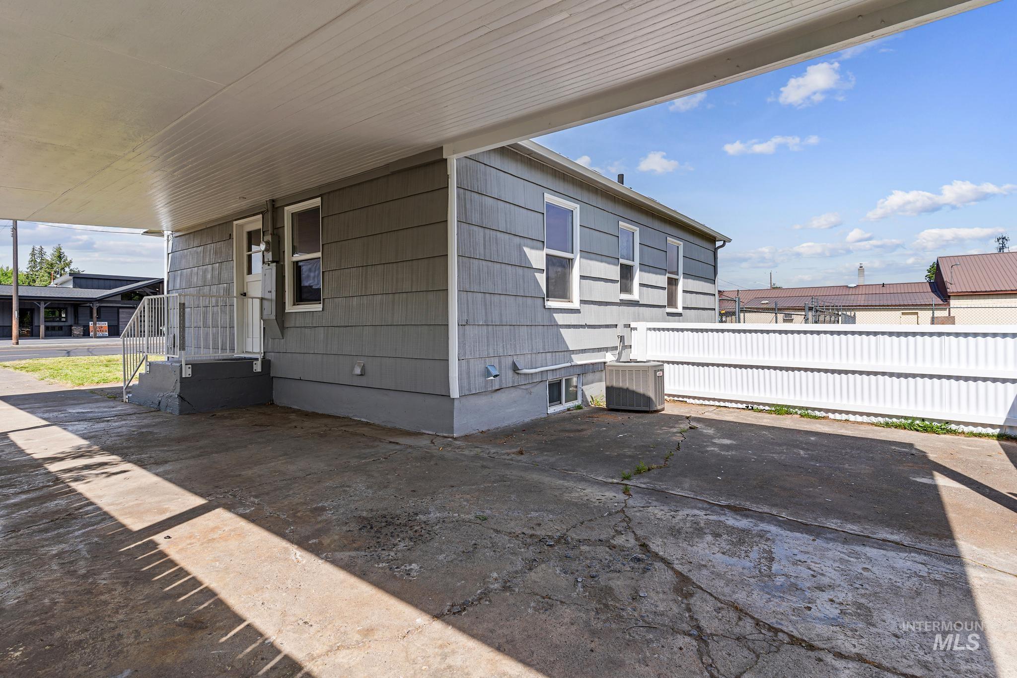 619 Thain Road, Lewiston, Idaho 83501, 3 Bedrooms, 2 Bathrooms, Residential For Sale, Price $365,000, 98987531