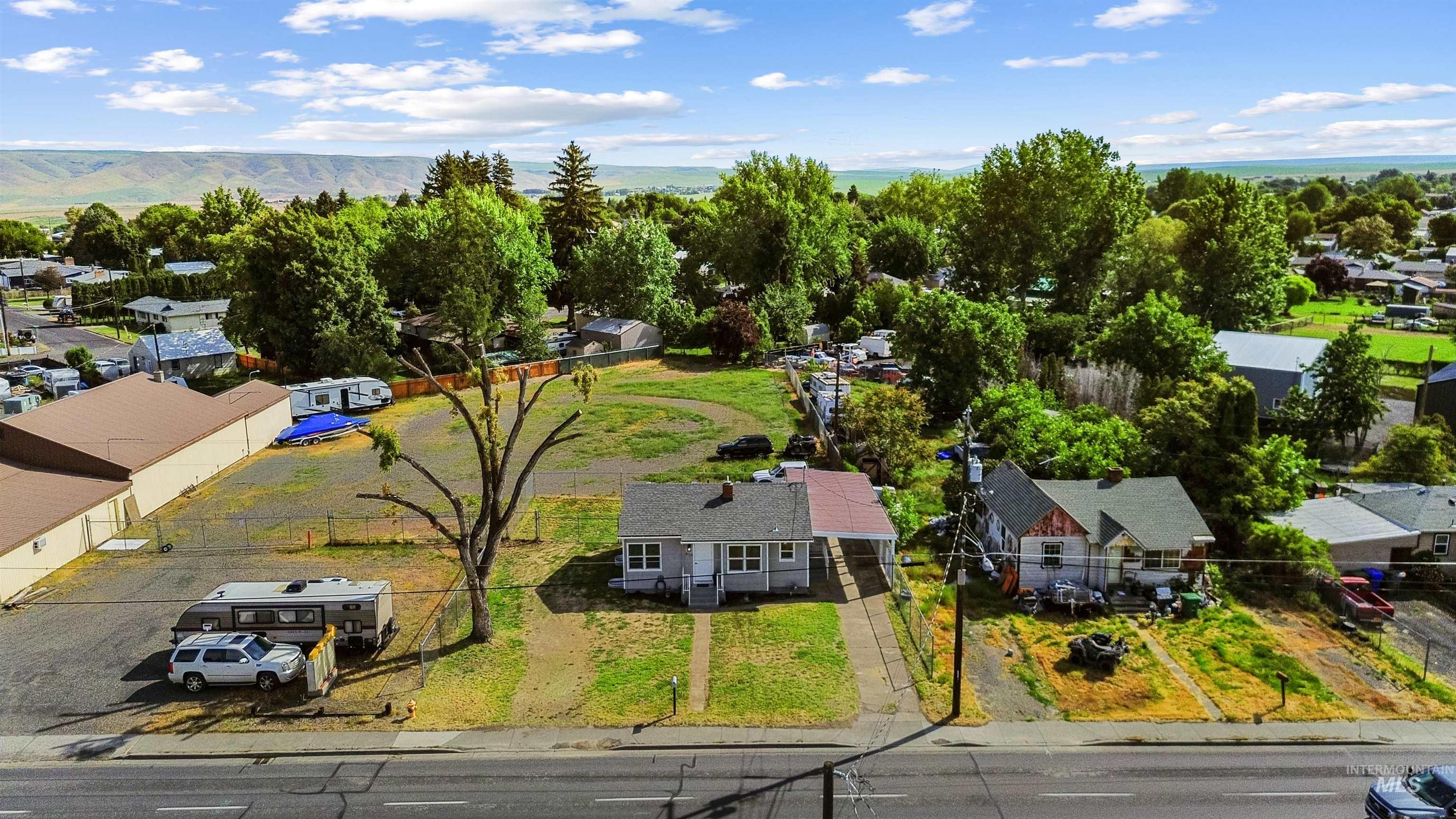 619 Thain Road, Lewiston, Idaho 83501, 3 Bedrooms, 2 Bathrooms, Residential For Sale, Price $365,000, 98987531