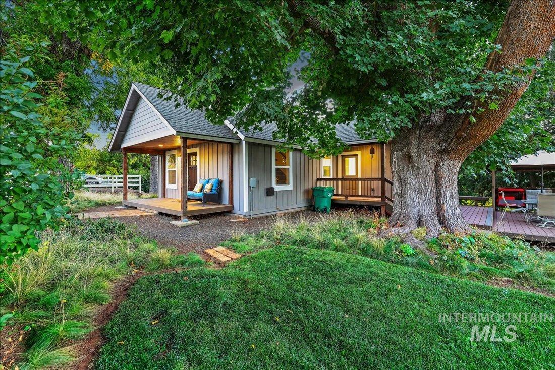 2651 Fruitvale Glendale Road, Council, Idaho 83612, 2 Bedrooms, 1 Bathroom, Residential For Sale, Price $648,000, 98987534