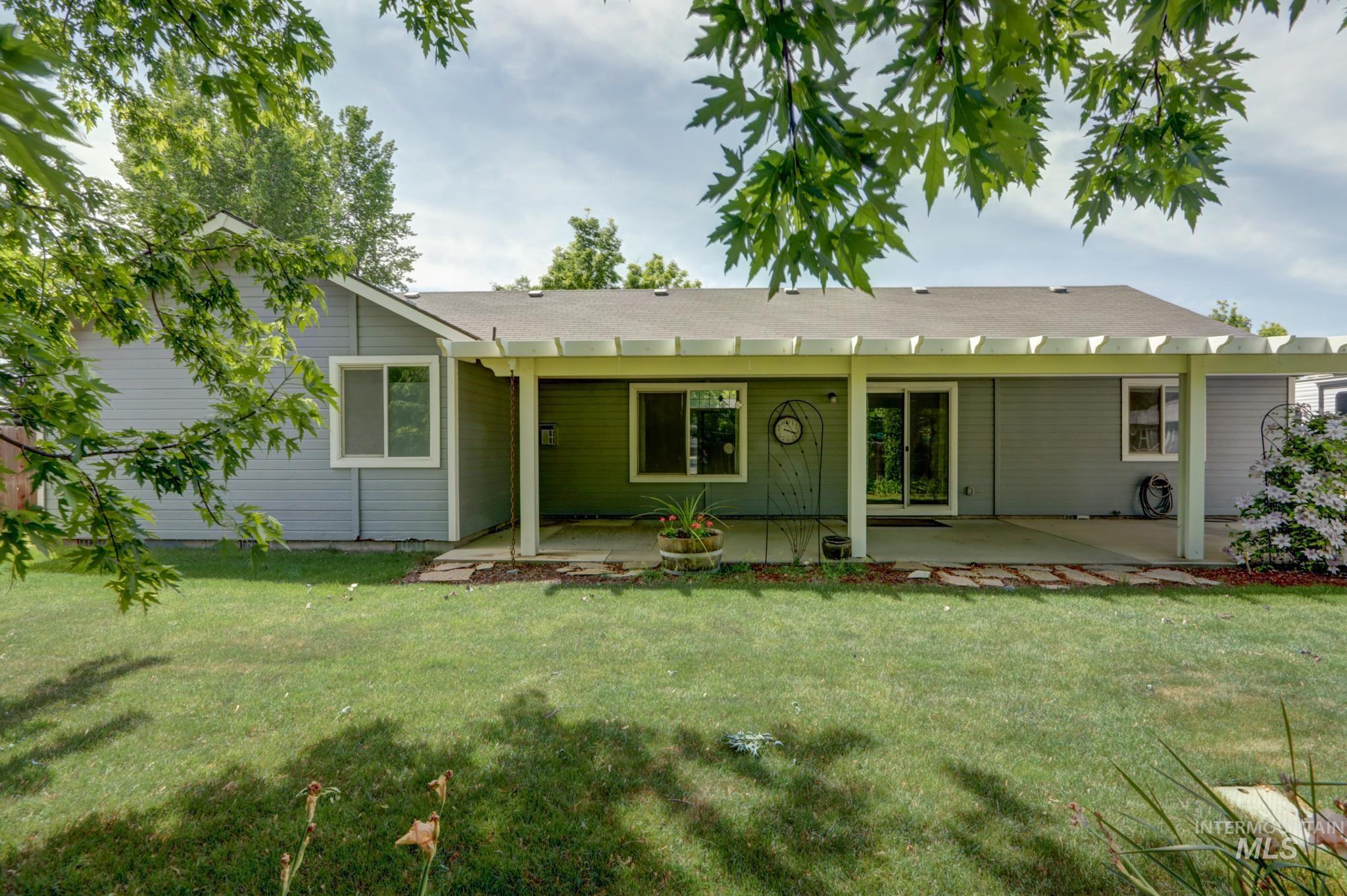 1120 E Fossilstone Ct, Kuna, Idaho 83634, 4 Bedrooms, 3 Bathrooms, Residential For Sale, Price $474,900, 98987535