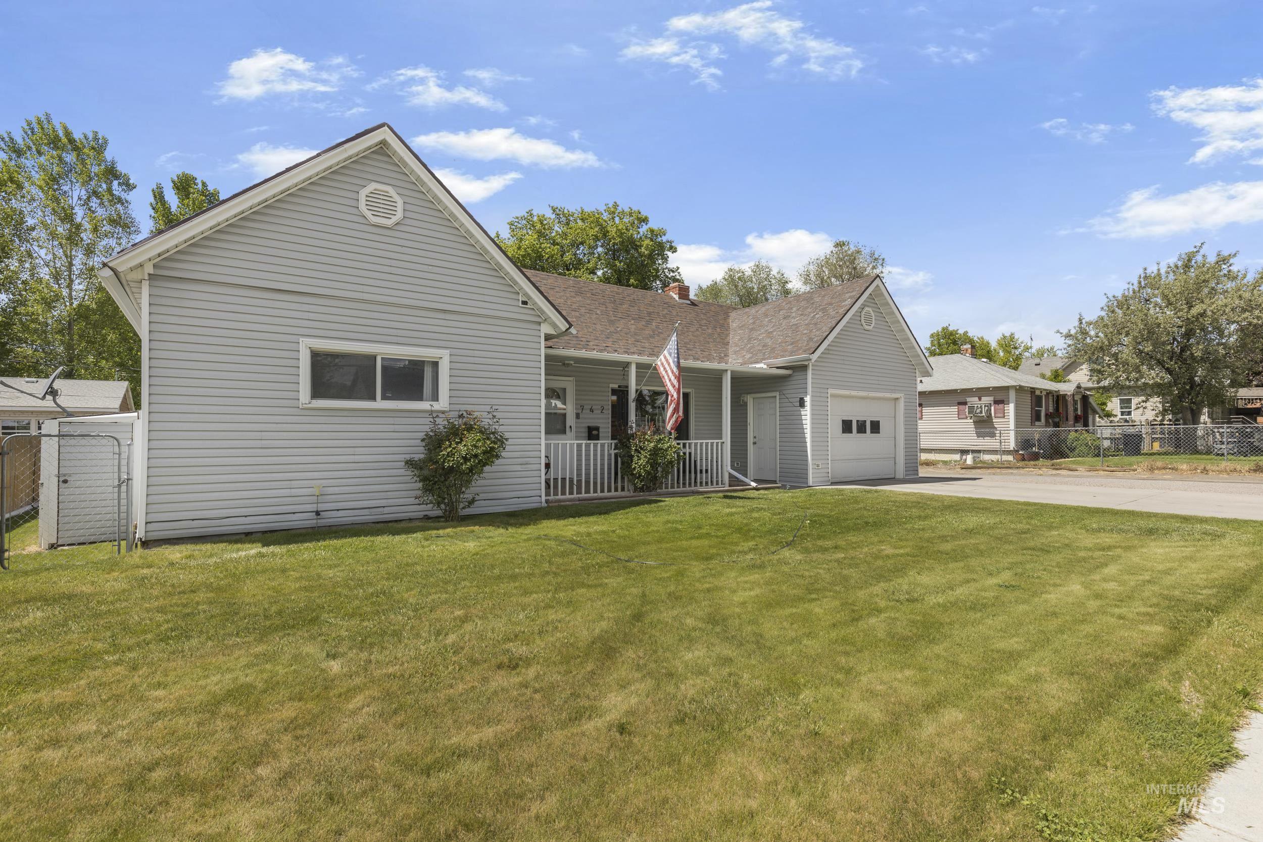 742 Fort Hall Ave, American Falls, Idaho 83211, 2 Bedrooms, 1.5 Bathrooms, Residential For Sale, Price $269,900, 98987537