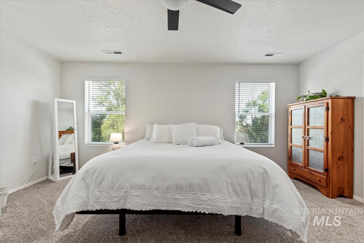 4800 Endicott Dr., Caldwell, Idaho 83605, 4 Bedrooms, 2.5 Bathrooms, Residential For Sale, Price $495,000, 98987538
