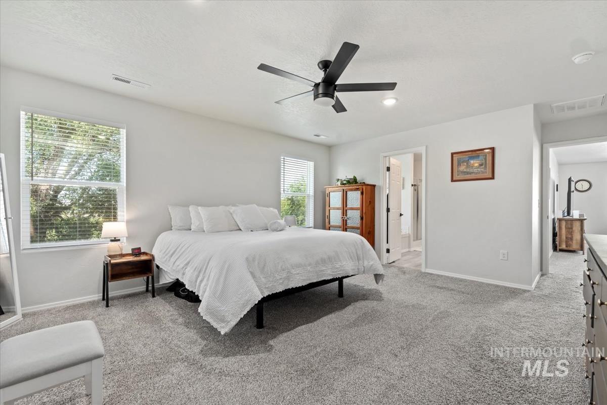 4800 Endicott Dr., Caldwell, Idaho 83605, 4 Bedrooms, 2.5 Bathrooms, Residential For Sale, Price $495,000, 98987538