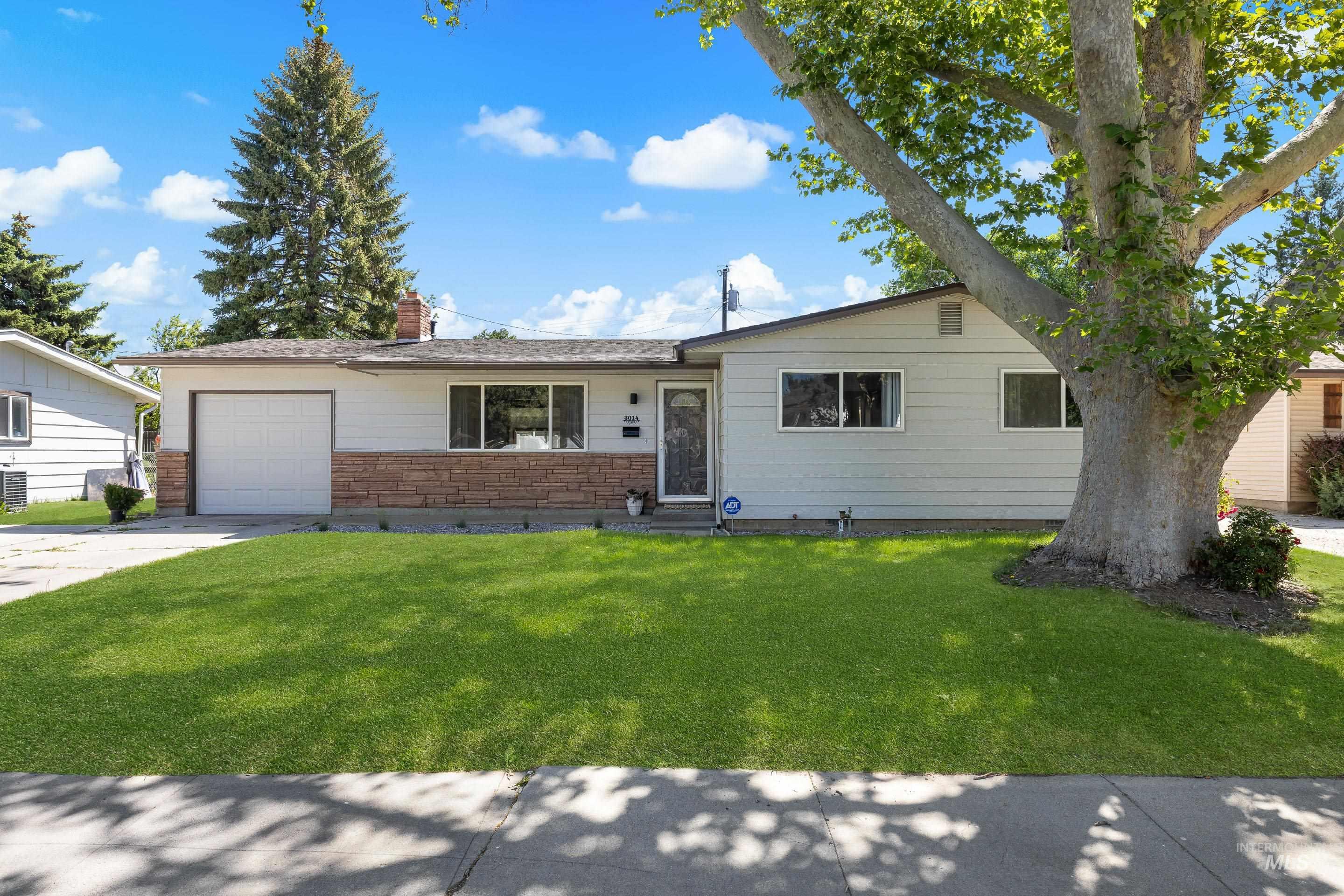 3014 N McKinney, Boise, Idaho 83704, 3 Bedrooms, 1.5 Bathrooms, Residential For Sale, Price $475,000, 98987540