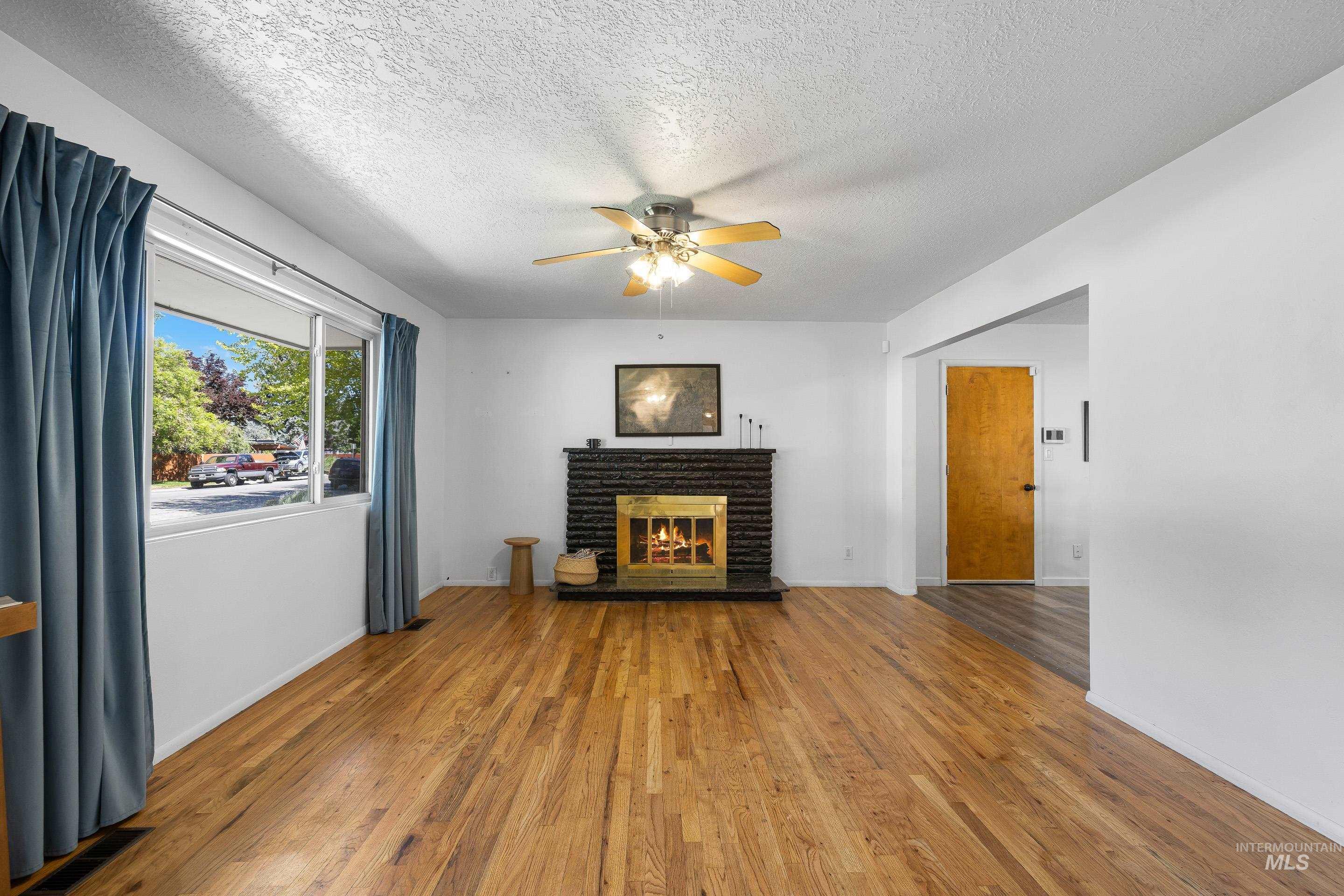 3014 N McKinney, Boise, Idaho 83704, 3 Bedrooms, 1.5 Bathrooms, Residential For Sale, Price $475,000, 98987540