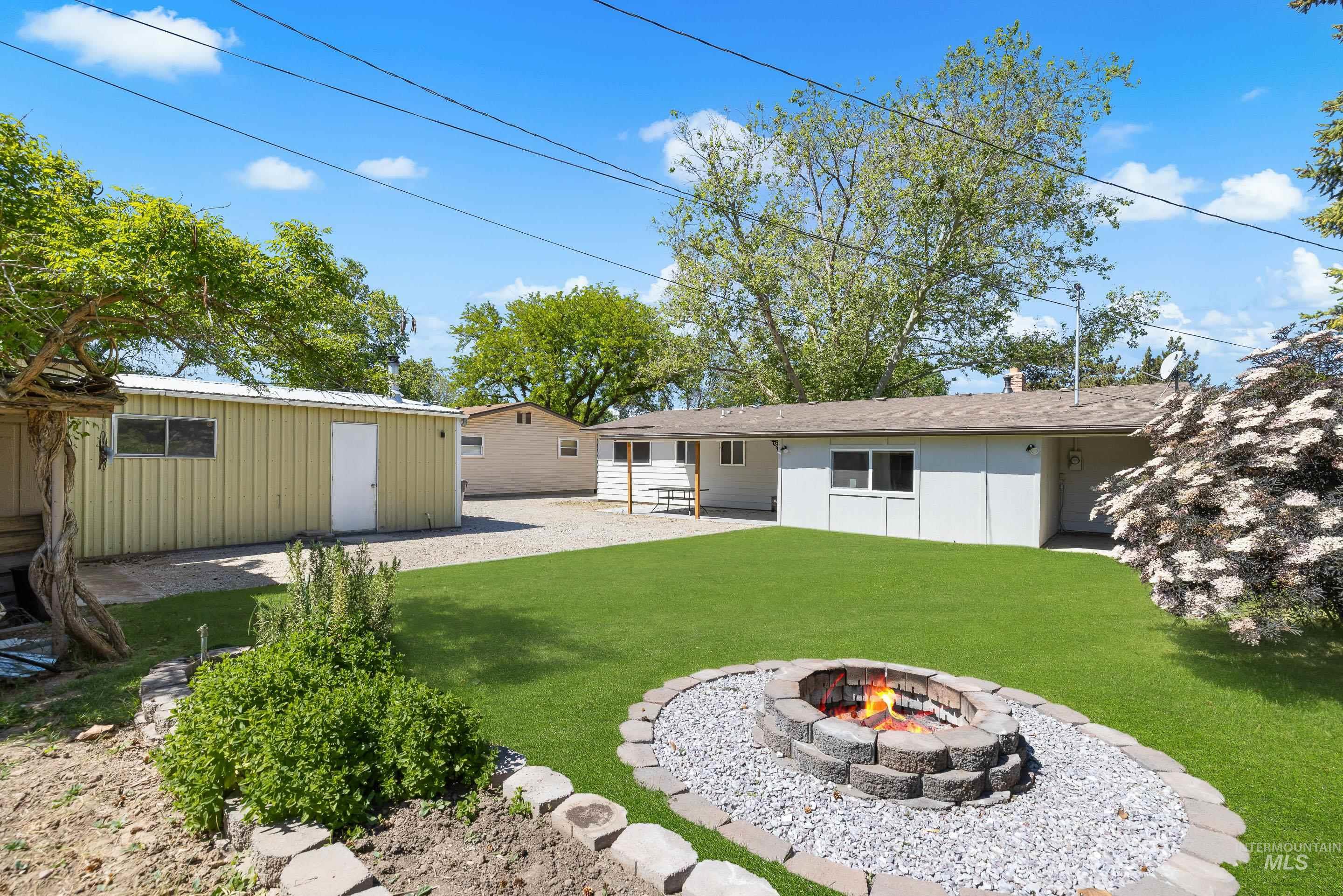 3014 N McKinney, Boise, Idaho 83704, 3 Bedrooms, 1.5 Bathrooms, Residential For Sale, Price $475,000, 98987540
