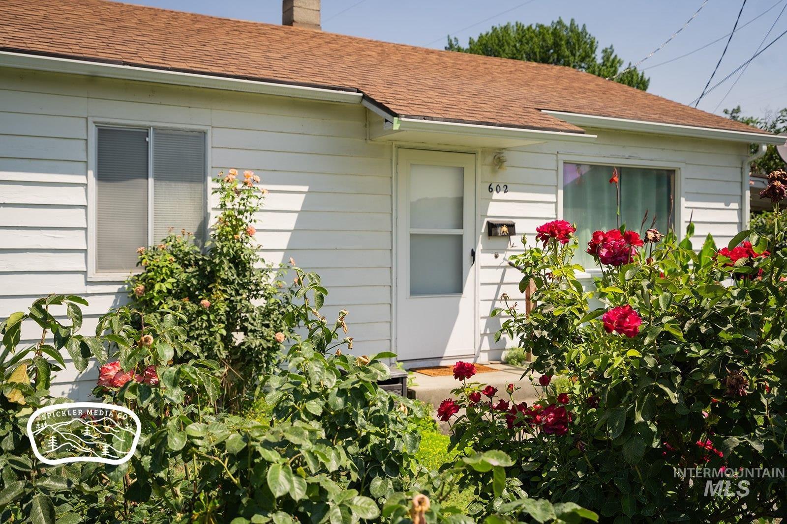 602 Sunrise Drive, Clarkston, Washington 99403, 3 Bedrooms, 1 Bathroom, Residential For Sale, Price $269,900,MLS 98987541