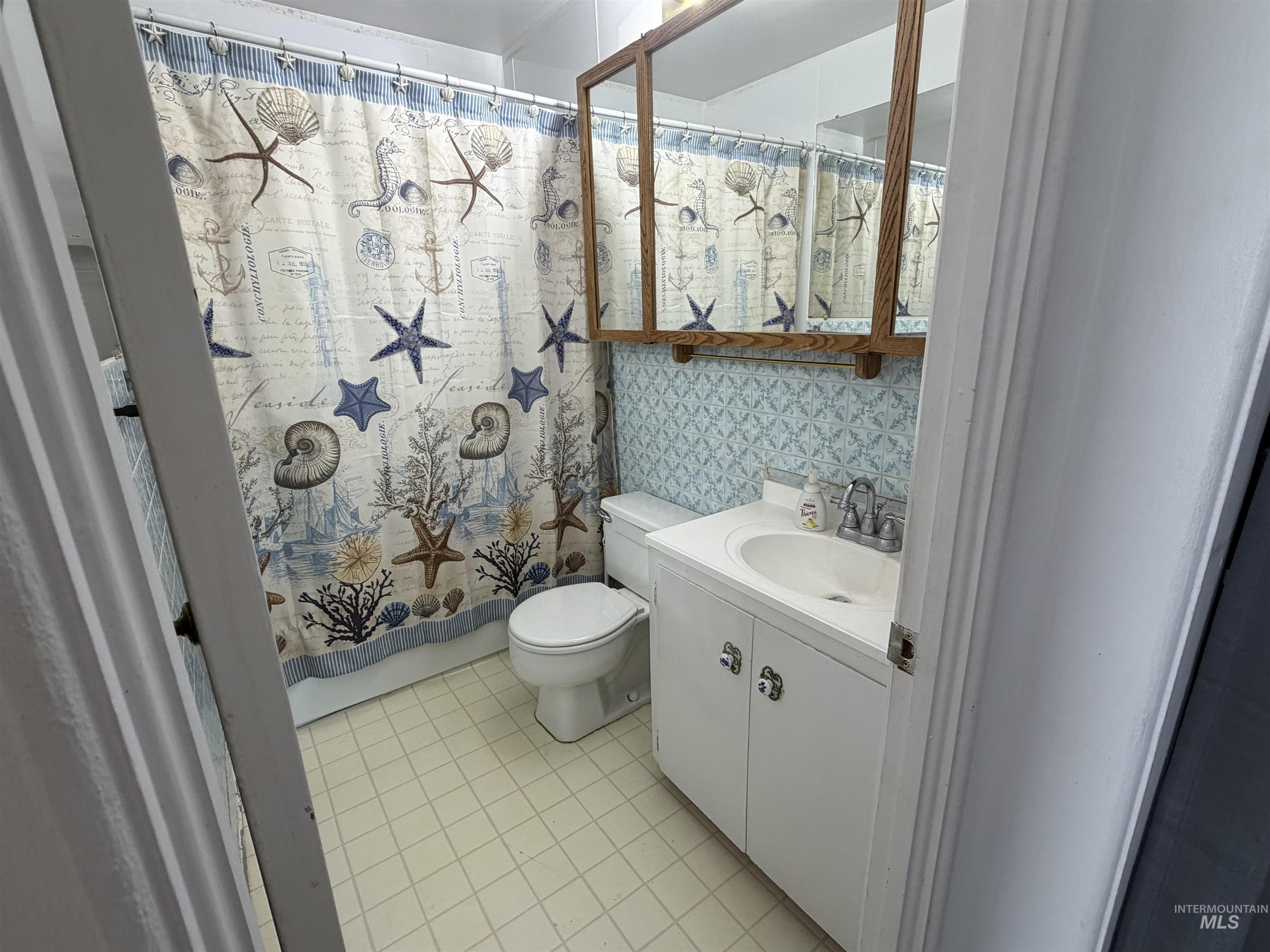 602 Sunrise Drive, Clarkston, Washington 99403, 3 Bedrooms, 1 Bathroom, Residential For Sale, Price $269,900,MLS 98987541
