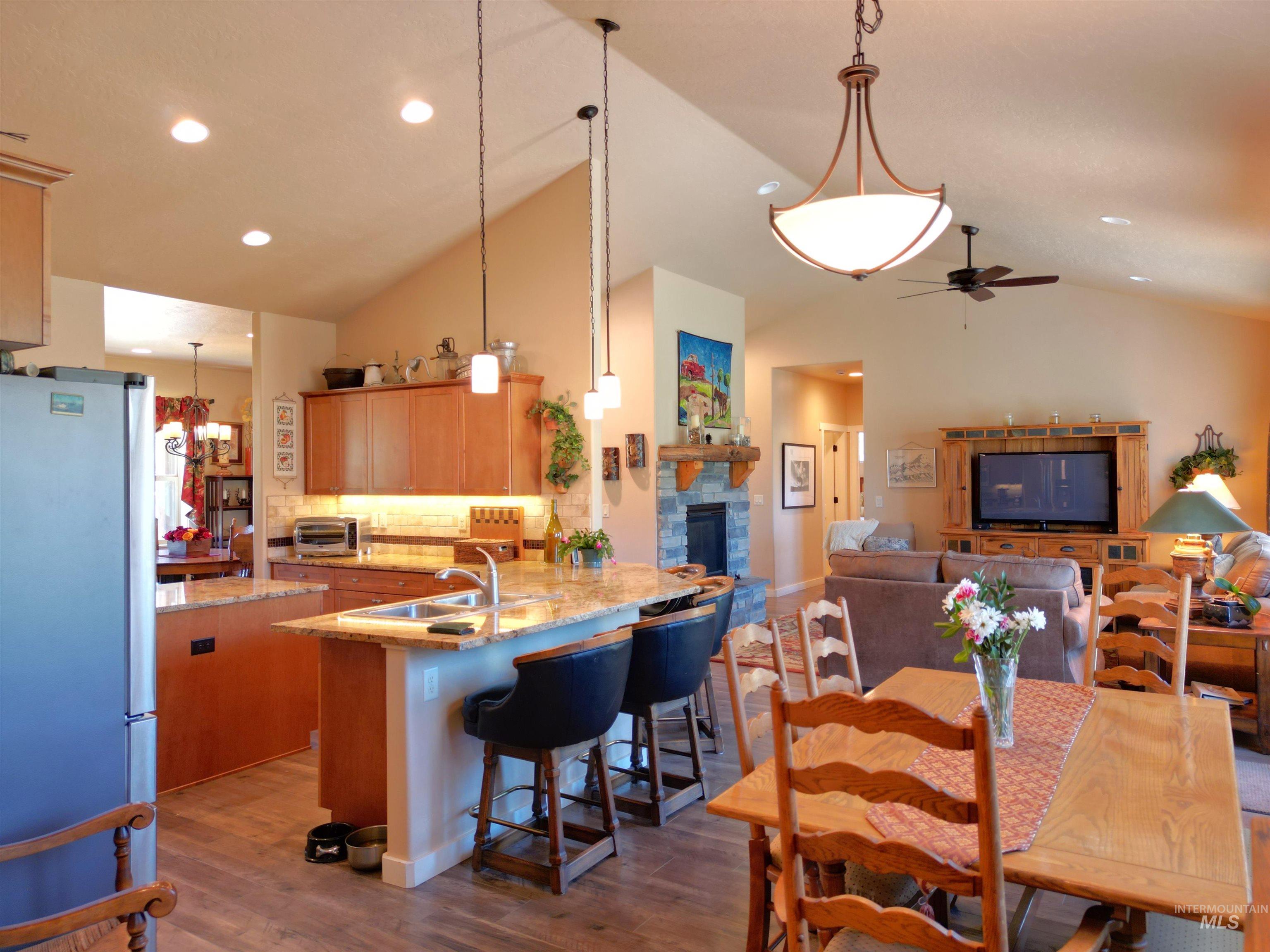 73 River Ranch Rd., Garden Valley, Idaho 83622, 3 Bedrooms, 3.5 Bathrooms, Residential For Sale, Price $1,200,000, 98987542