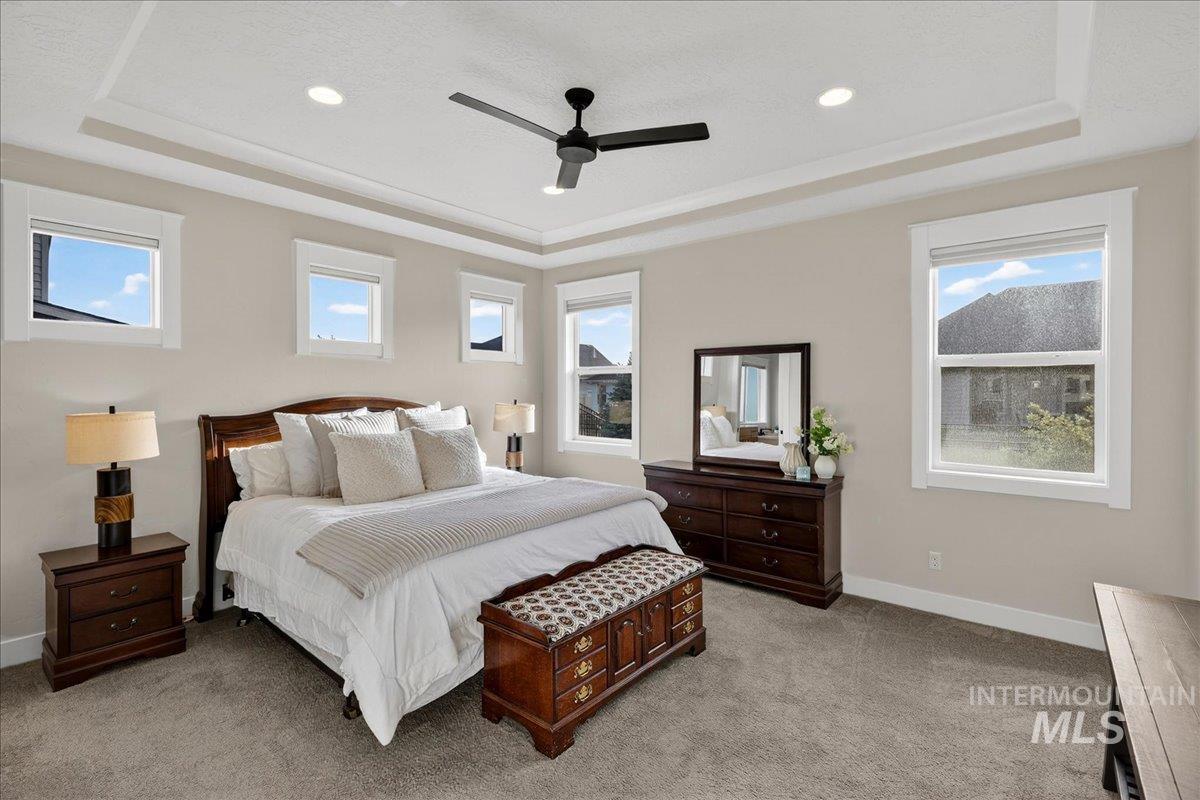 2255 N Sugar Loop Ave, Star, Idaho 83669, 5 Bedrooms, 3 Bathrooms, Residential For Sale, Price $825,000, 98987543