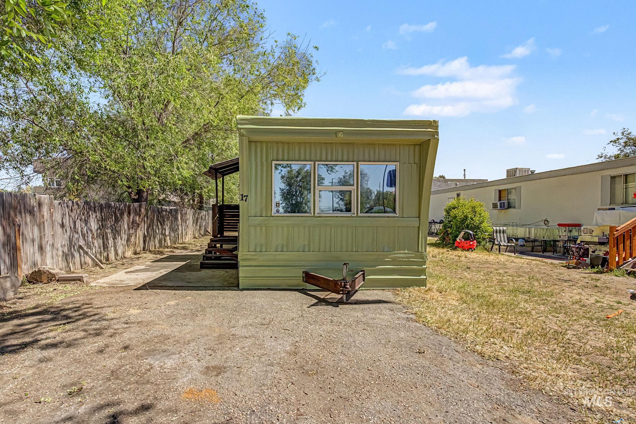 501 E 44TH ST# 17, Garden City, Idaho 83714, 2 Bedrooms, 1 Bathroom, Residential For Sale, Price $69,999, 98987544