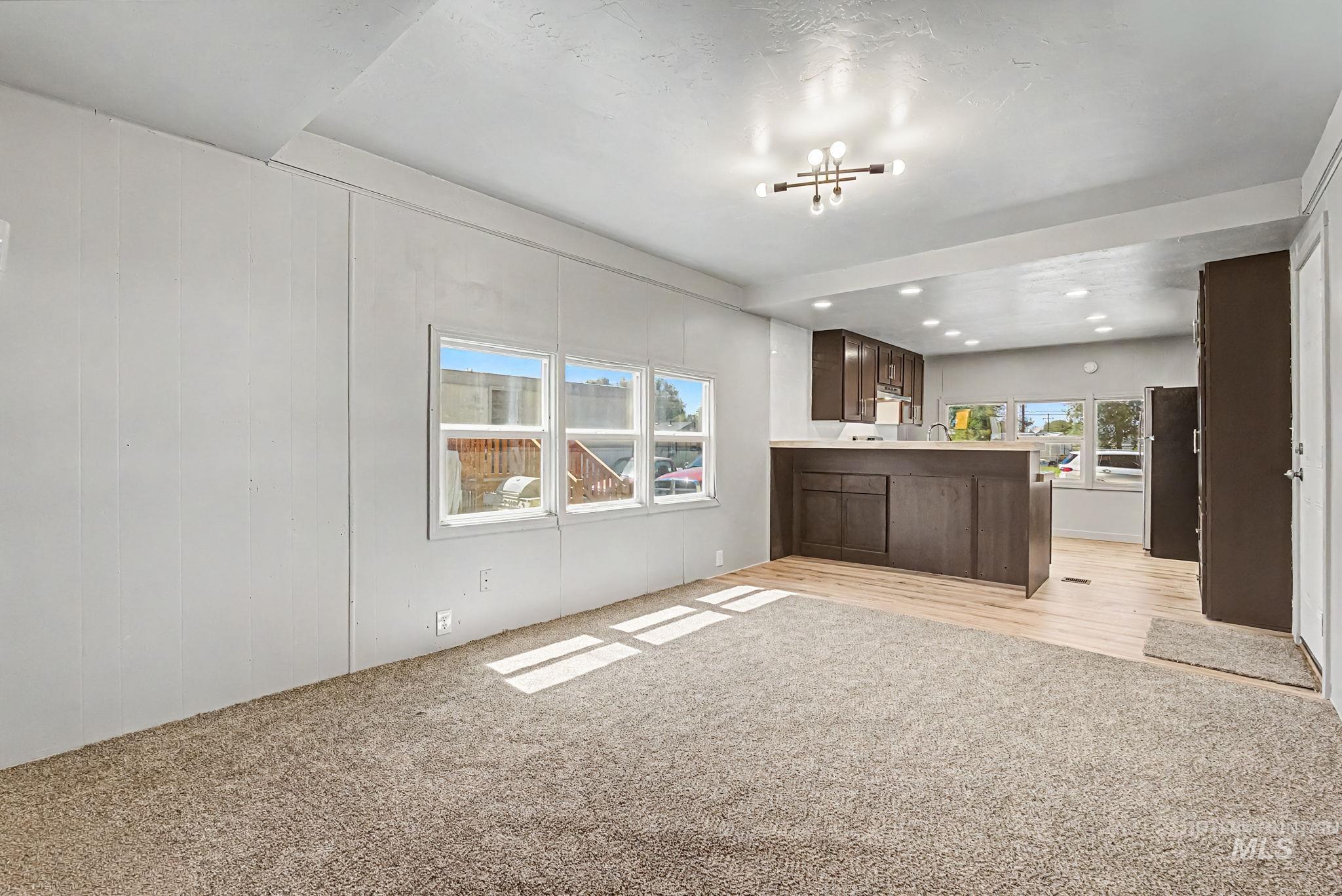 501 E 44TH ST# 17, Garden City, Idaho 83714, 2 Bedrooms, 1 Bathroom, Residential For Sale, Price $69,999, 98987544