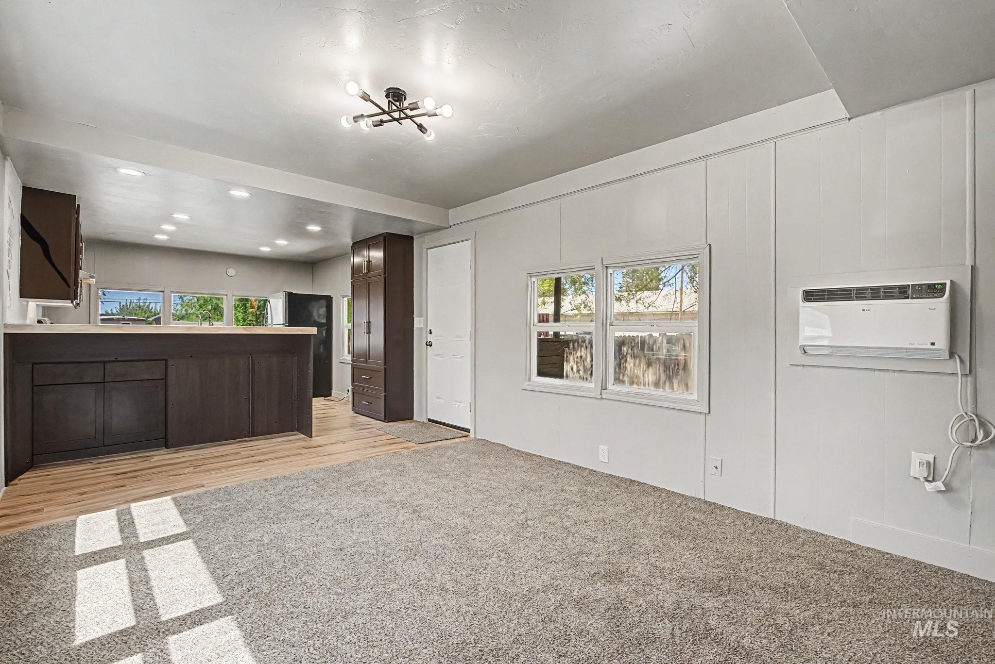 501 E 44TH ST# 17, Garden City, Idaho 83714, 2 Bedrooms, 1 Bathroom, Residential For Sale, Price $69,999, 98987544