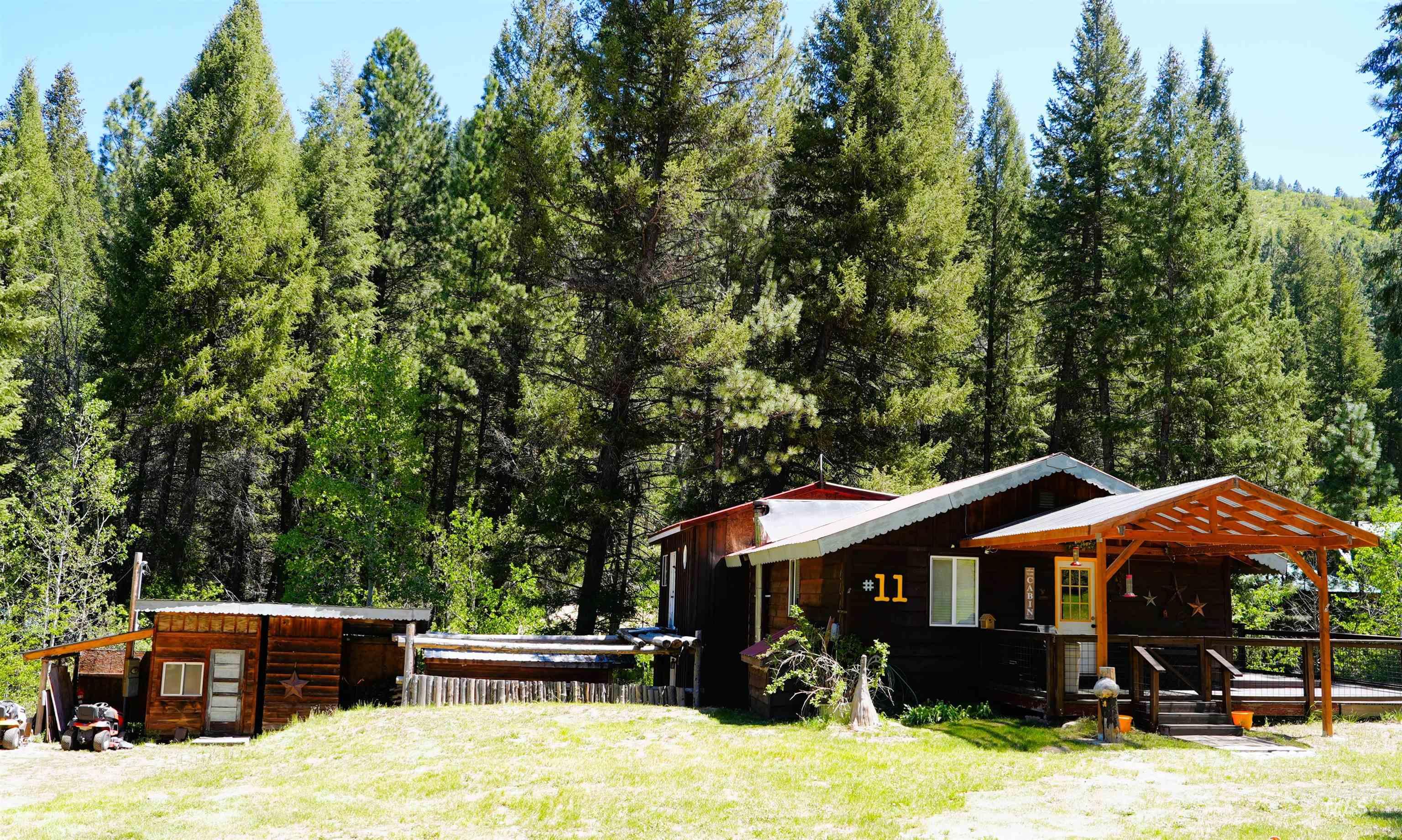 11 Valley View Way, Lowman, Idaho 83637, 3 Bedrooms, 2 Bathrooms, Residential For Sale, Price $449,000, 98987547
