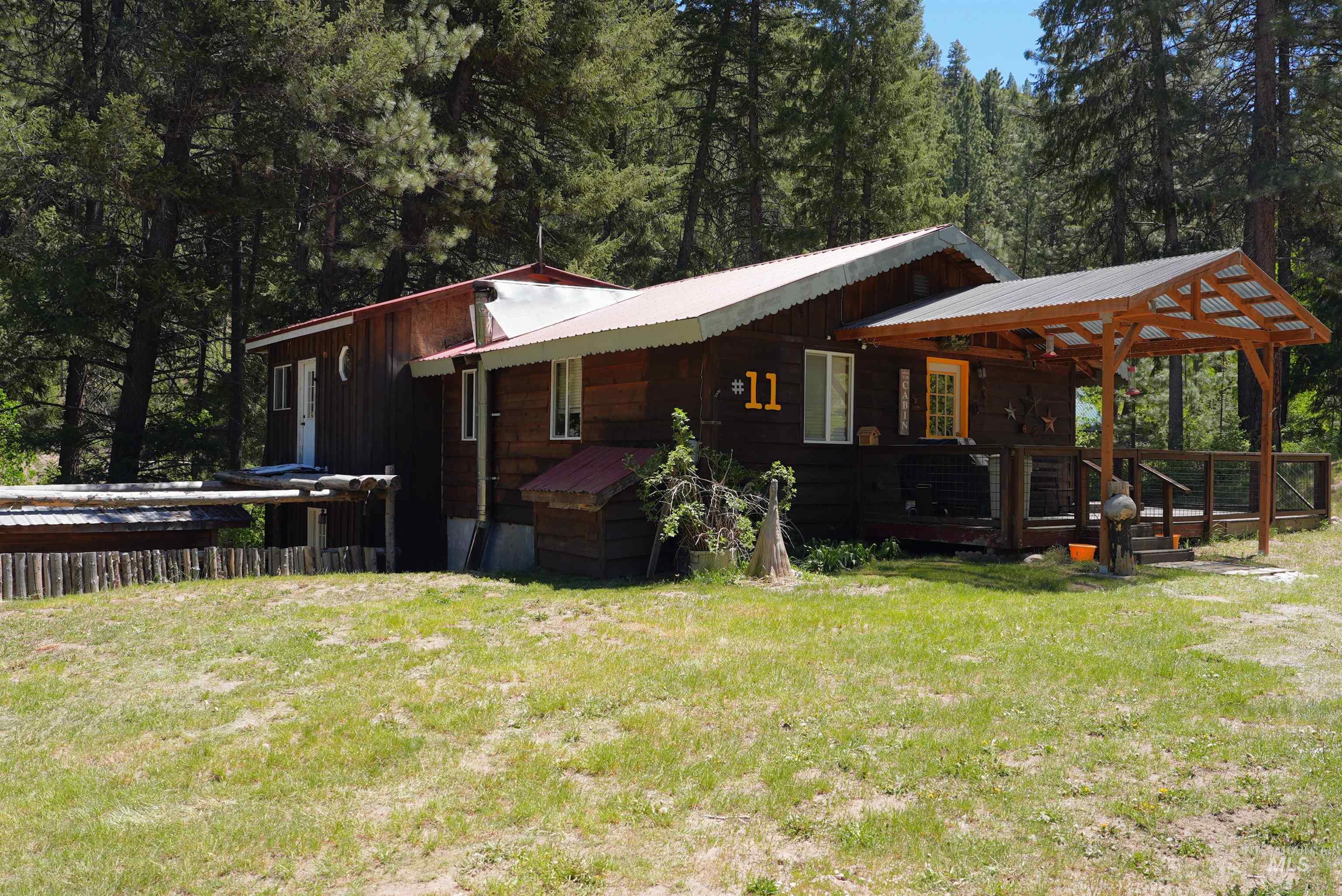 11 Valley View Way, Lowman, Idaho 83637, 3 Bedrooms, 2 Bathrooms, Residential For Sale, Price $499,000, 98987547