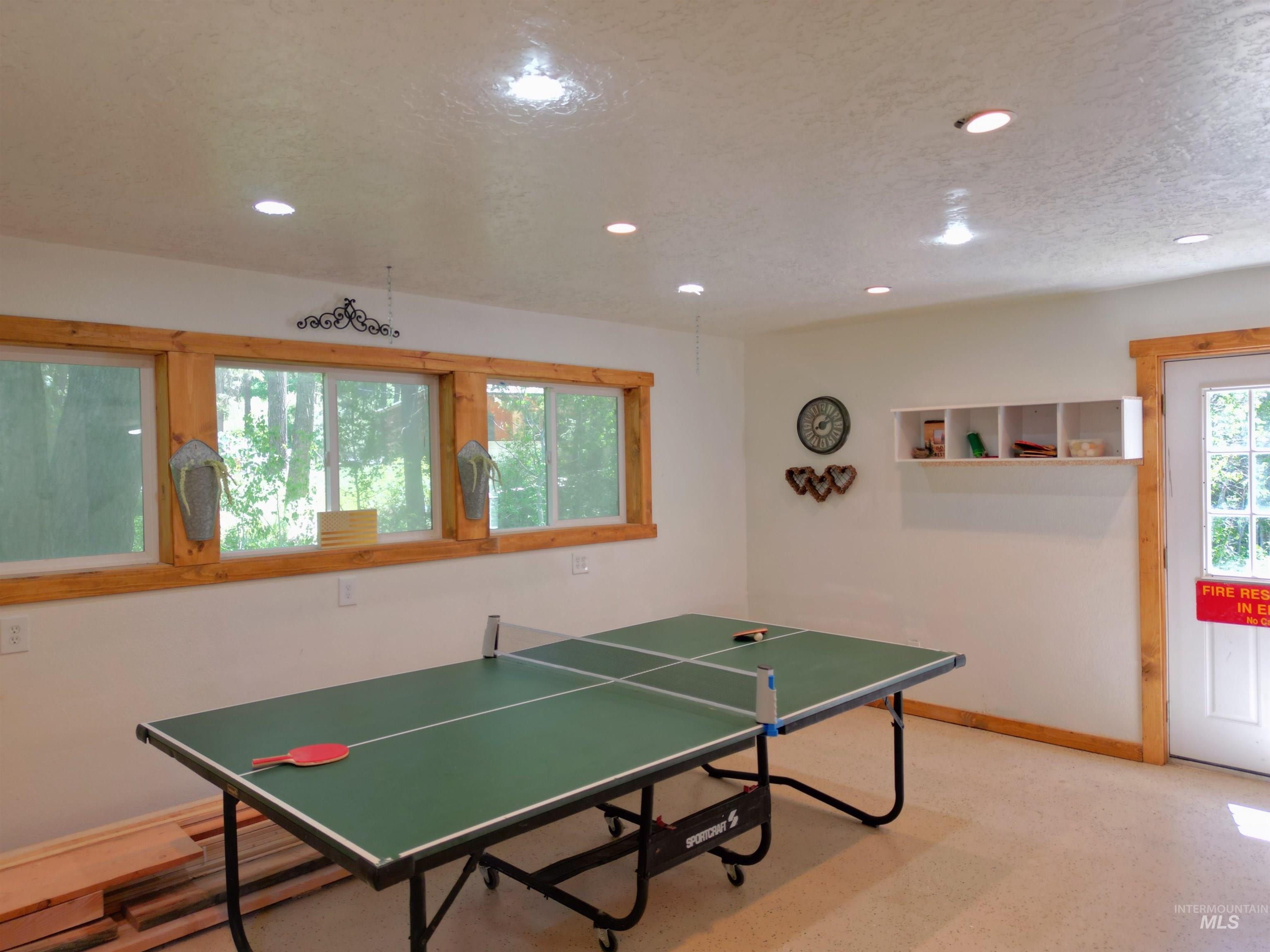 11 Valley View Way, Lowman, Idaho 83637, 3 Bedrooms, 2 Bathrooms, Residential For Sale, Price $499,000, 98987547