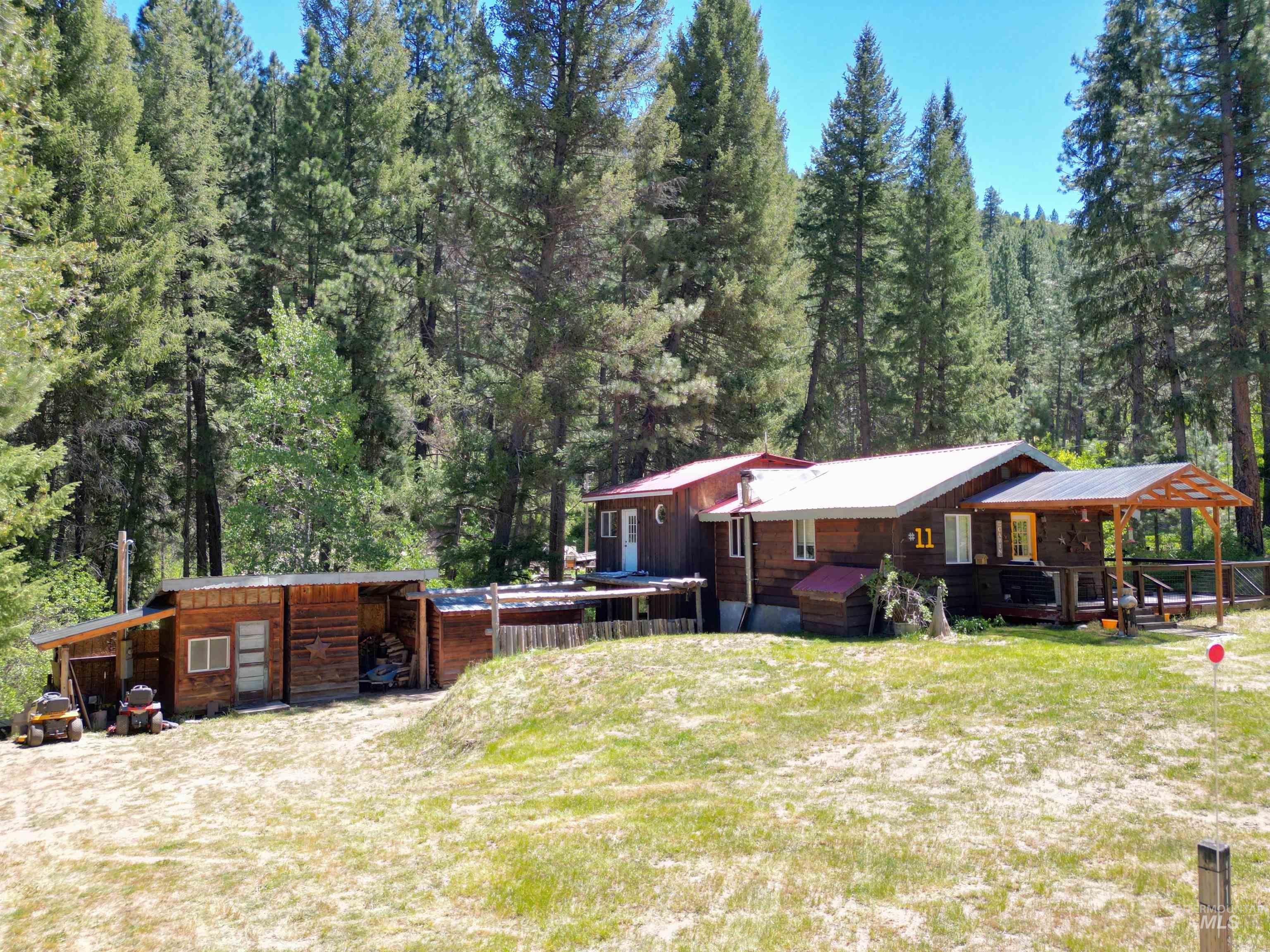 11 Valley View Way, Lowman, Idaho 83637, 3 Bedrooms, 2 Bathrooms, Residential For Sale, Price $499,000, 98987547