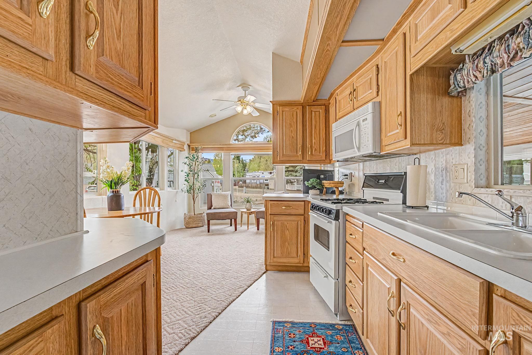 514 Sawyer St, Cascade, Idaho 83611, 2 Bedrooms, 1 Bathroom, Residential For Sale, Price $250,000, 98987549