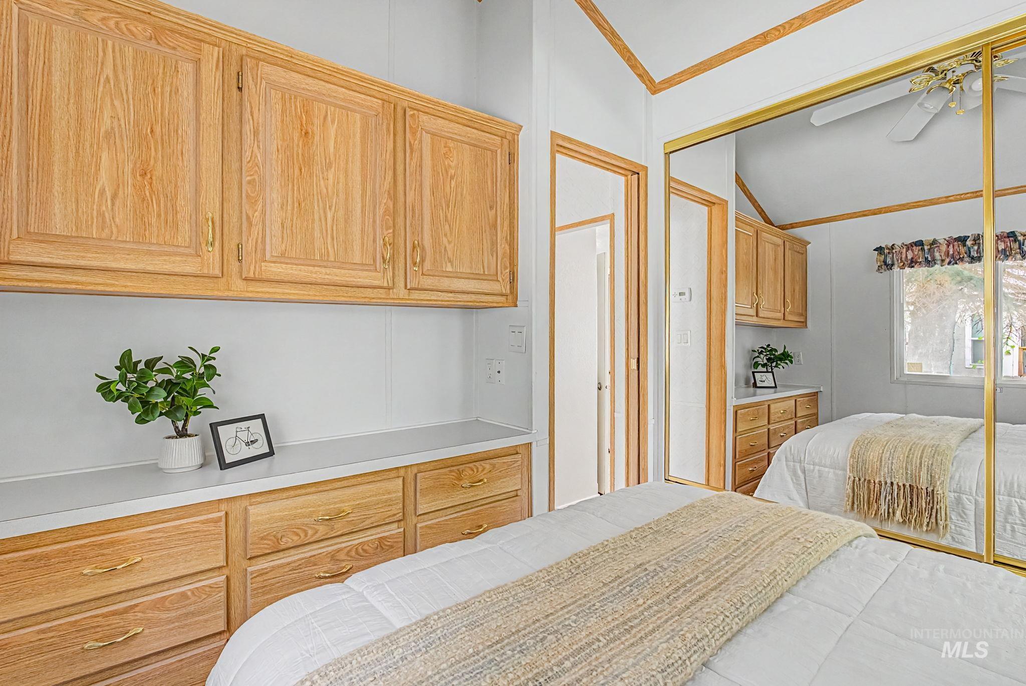 514 Sawyer St, Cascade, Idaho 83611, 2 Bedrooms, 1 Bathroom, Residential For Sale, Price $250,000, 98987549
