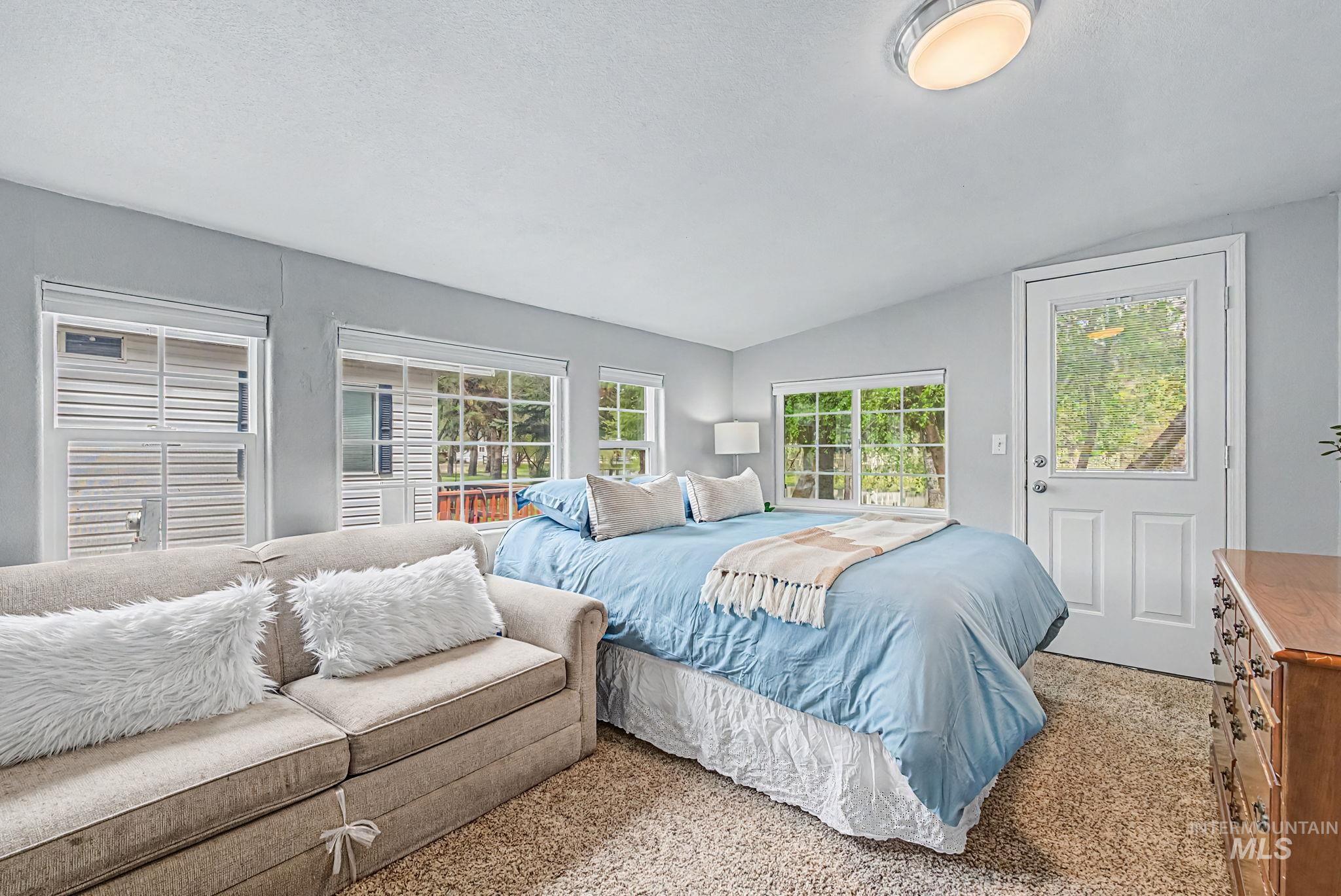 514 Sawyer St, Cascade, Idaho 83611, 2 Bedrooms, 1 Bathroom, Residential For Sale, Price $250,000, 98987549