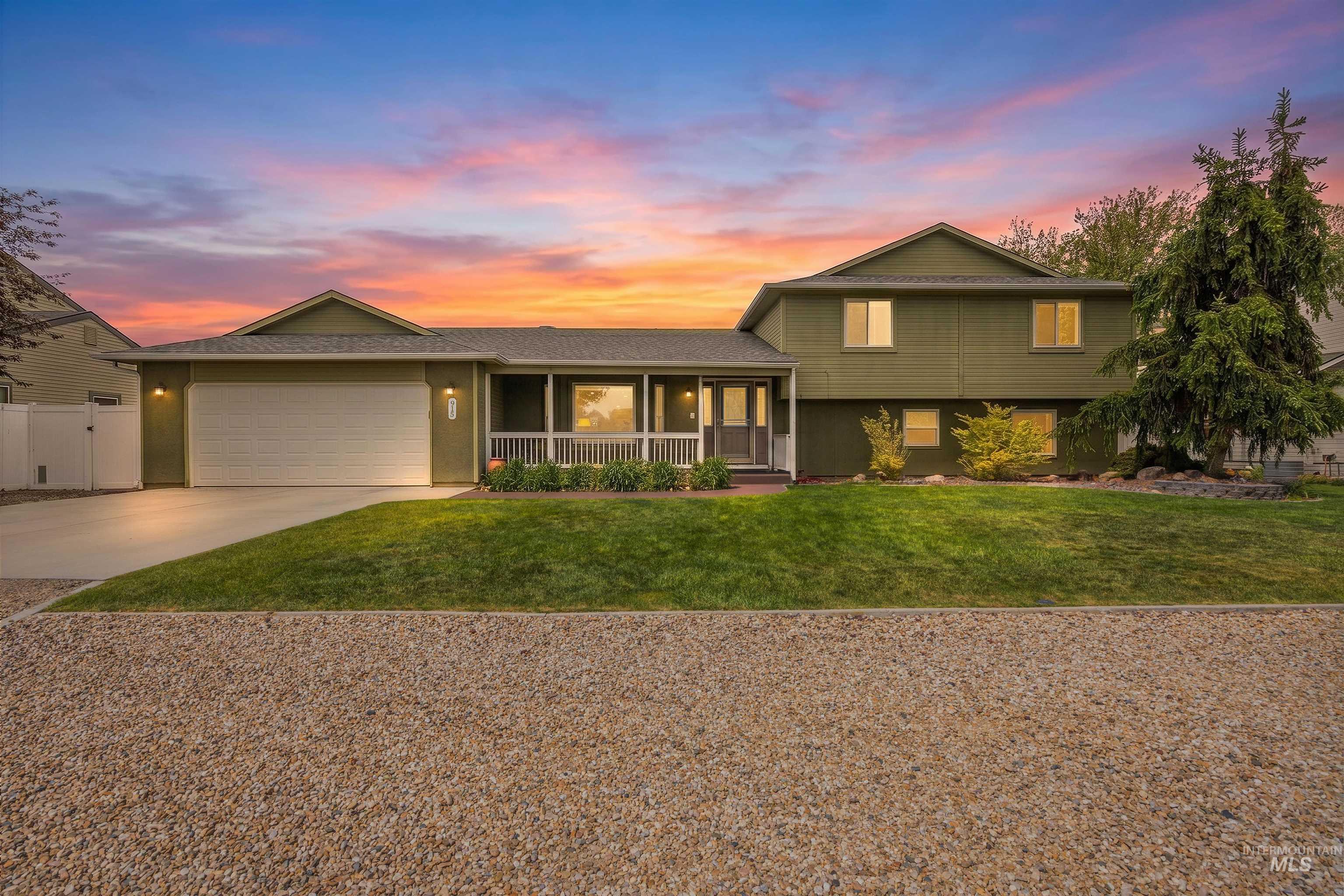 915 S Camas Street, Nampa, Idaho 83686, 4 Bedrooms, 4 Bathrooms, Residential For Sale, Price $593,500, 98987553