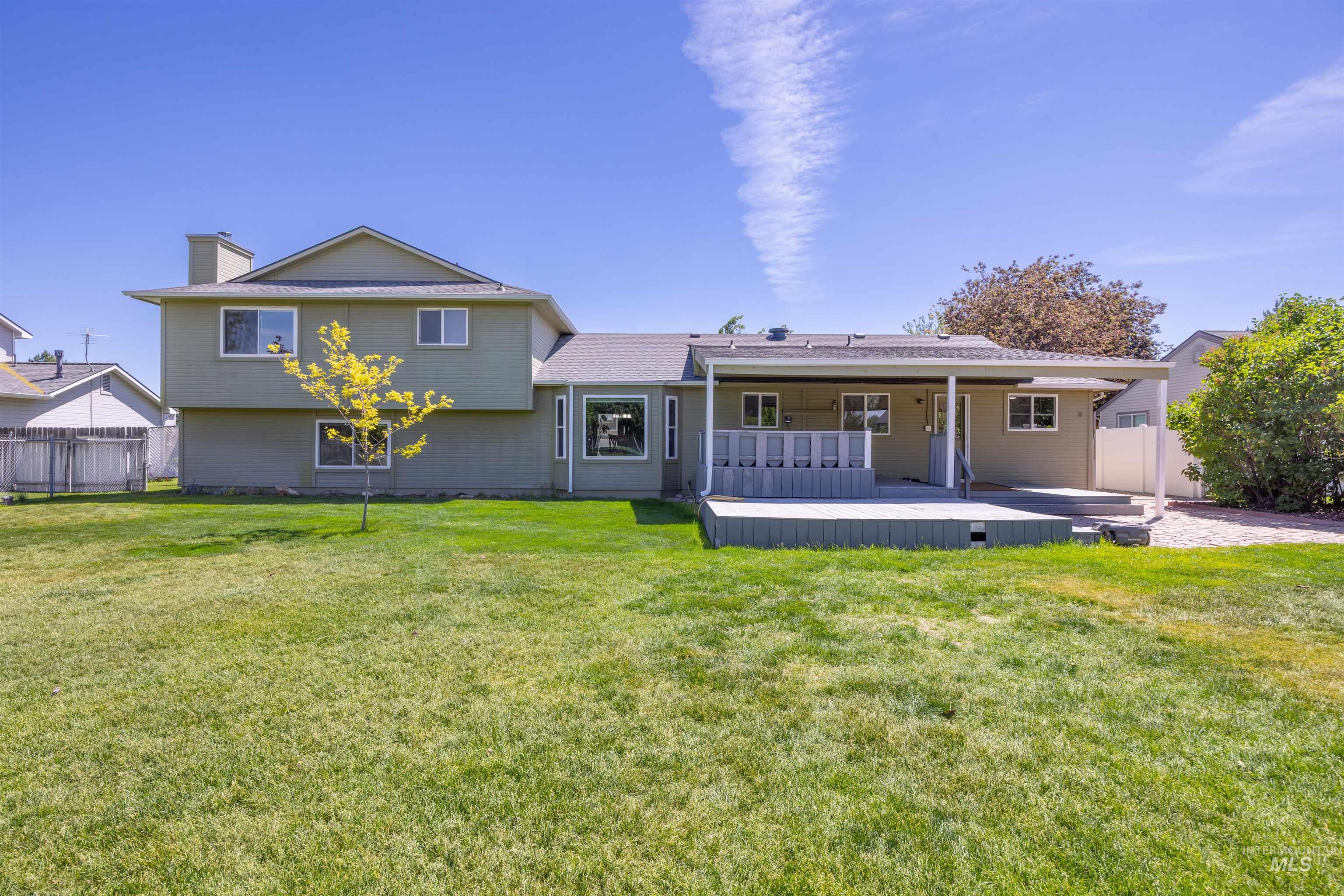 915 S Camas Street, Nampa, Idaho 83686, 4 Bedrooms, 4 Bathrooms, Residential For Sale, Price $593,500, 98987553