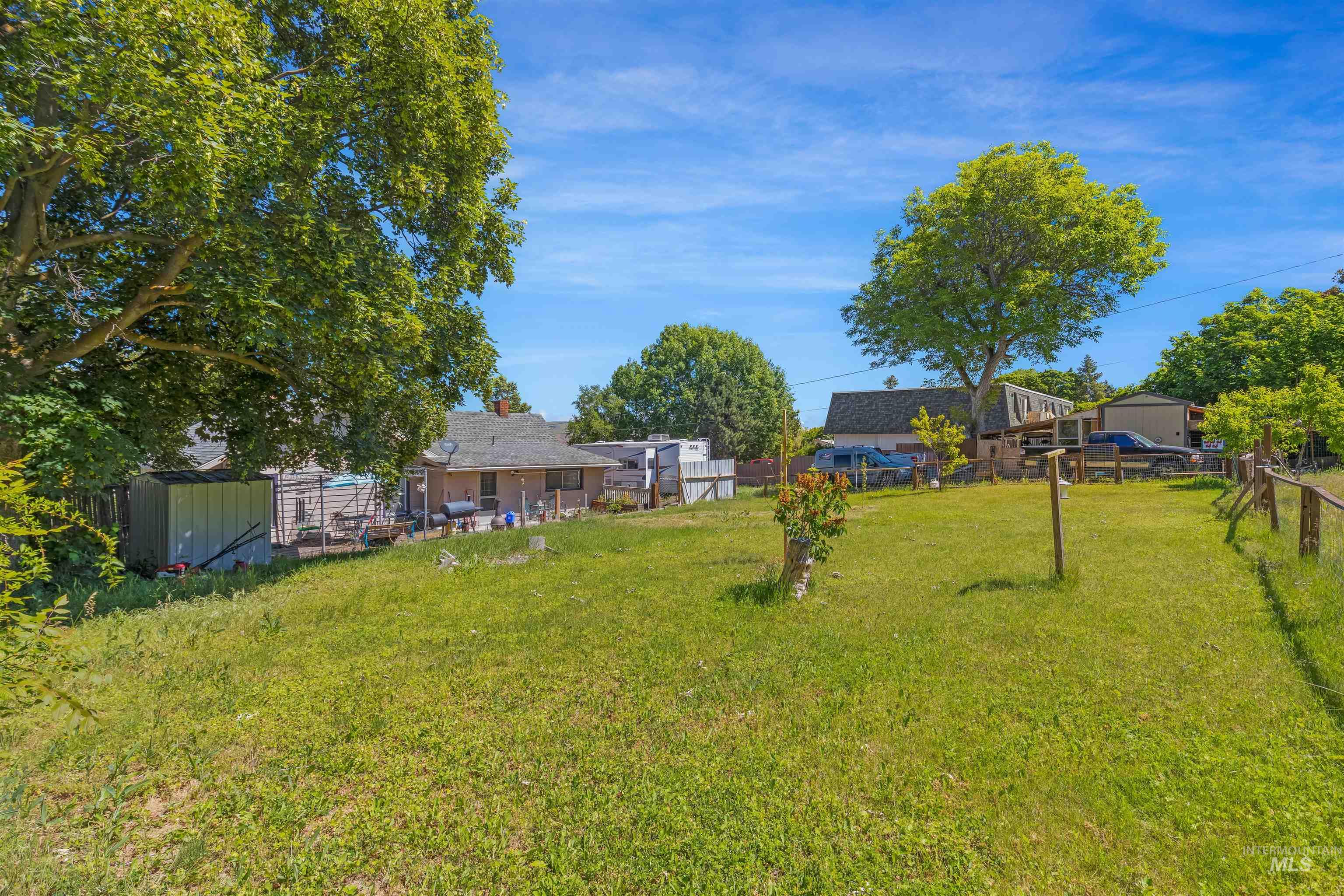 238 Hillcrest Road, Lewiston, Idaho 83501, 2 Bedrooms, 1 Bathroom, Residential For Sale, Price $310,000, 98987554