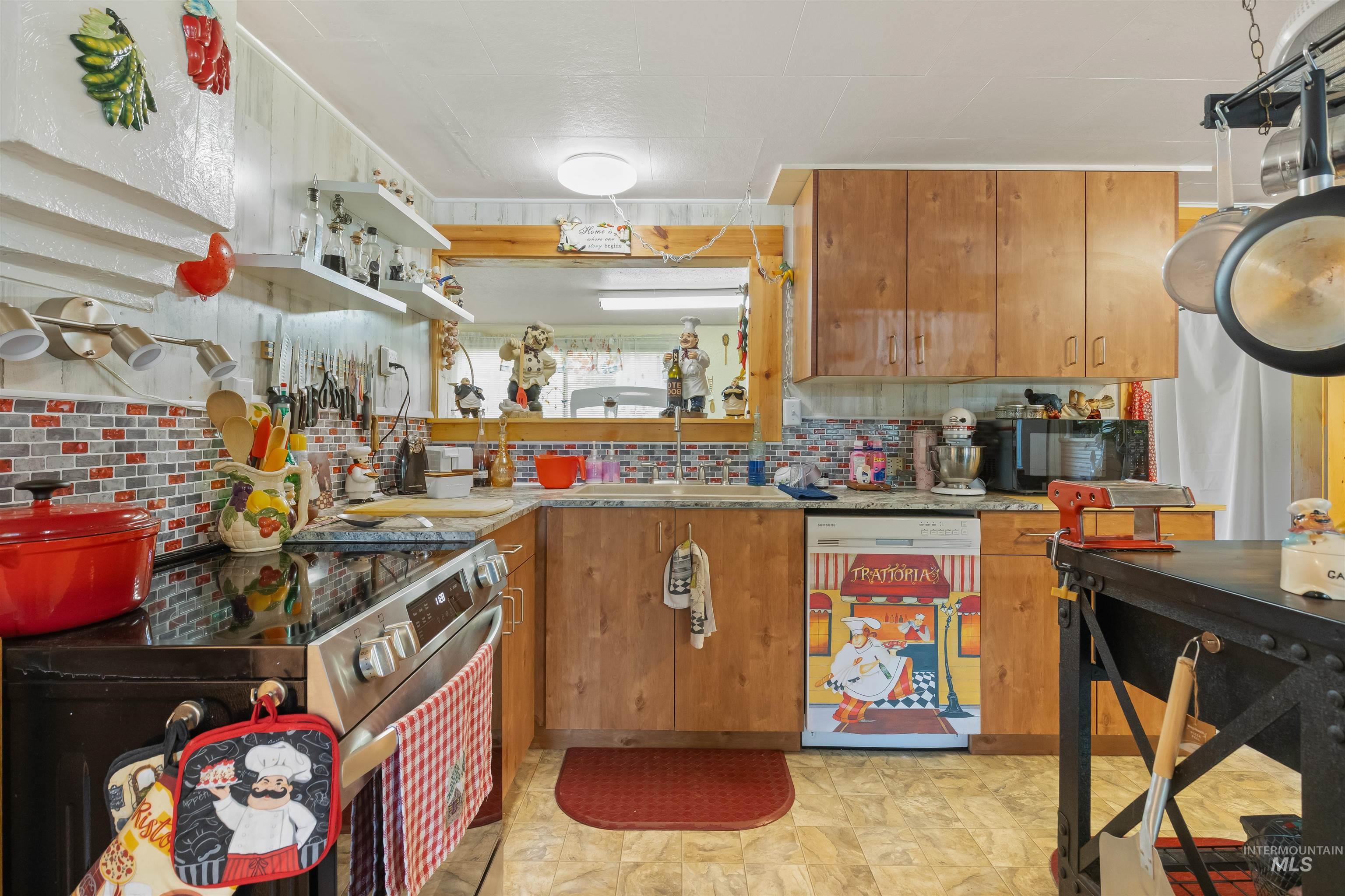 238 Hillcrest Road, Lewiston, Idaho 83501, 2 Bedrooms, 1 Bathroom, Residential For Sale, Price $310,000, 98987554