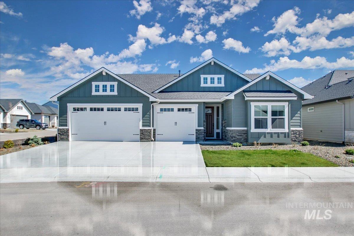 76 S Ziklag Ave, Kuna, Idaho 83634, 4 Bedrooms, 2 Bathrooms, Residential For Sale, Price $589,900, 98987555