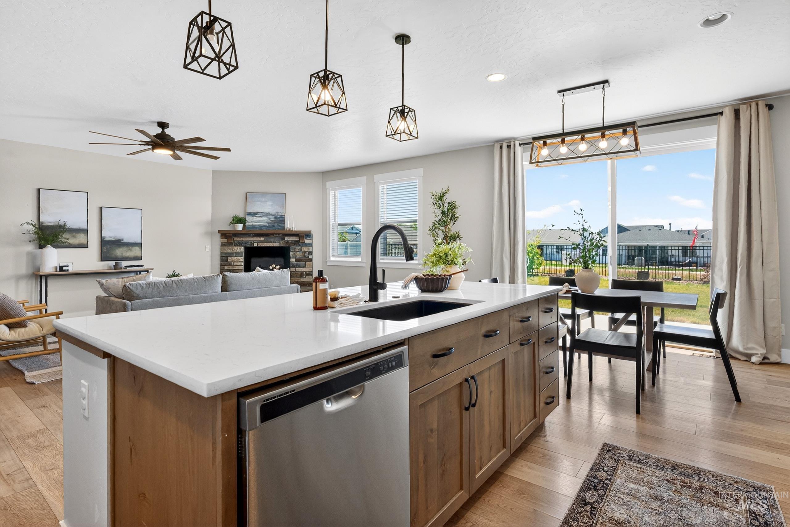 8911 W Purple Martin St, Star, Idaho 83669, 3 Bedrooms, 2.5 Bathrooms, Residential For Sale, Price $705,000, 98987557