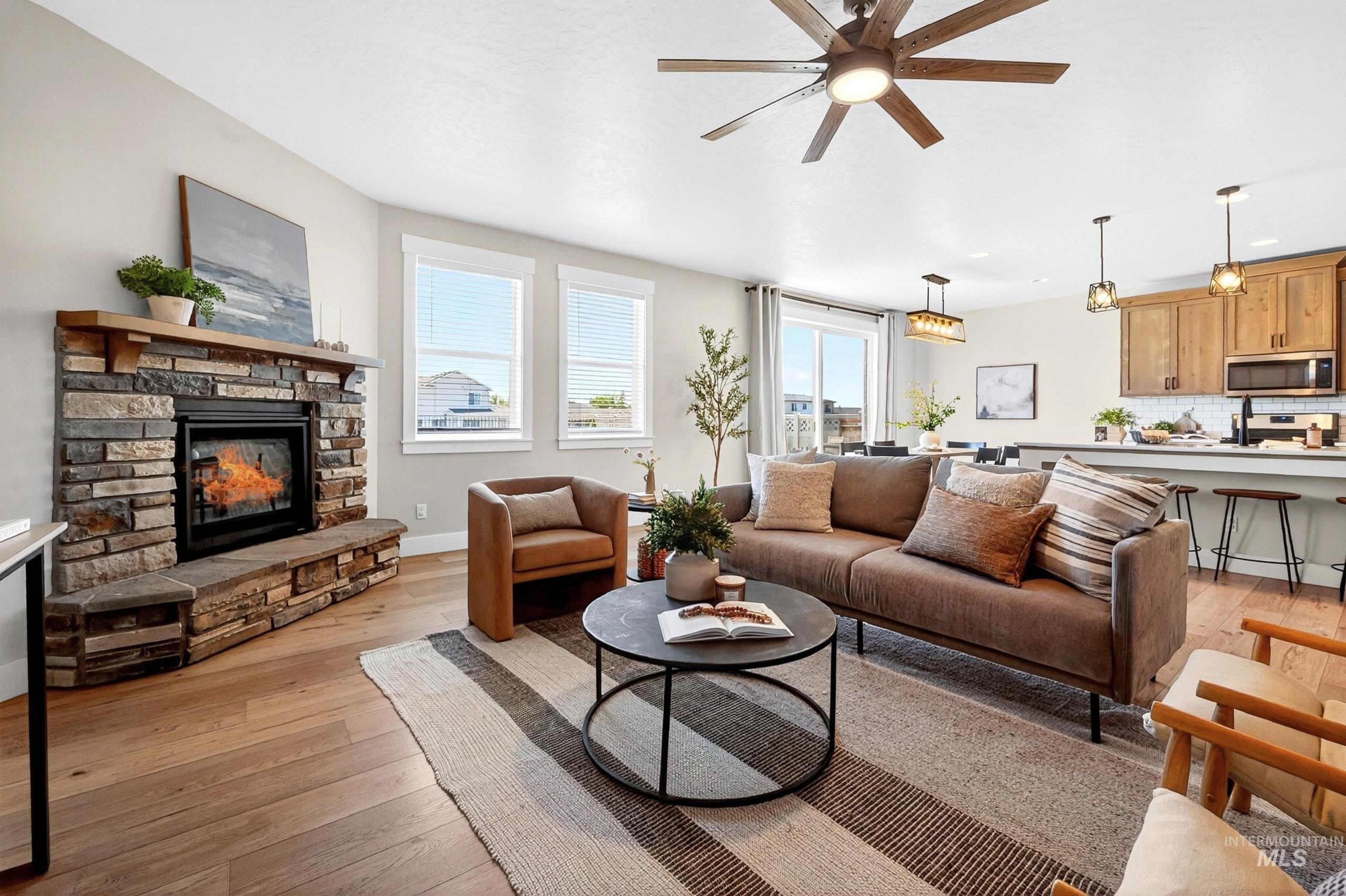 8911 W Purple Martin St, Star, Idaho 83669, 3 Bedrooms, 2.5 Bathrooms, Residential For Sale, Price $625,000,MLS 98987557