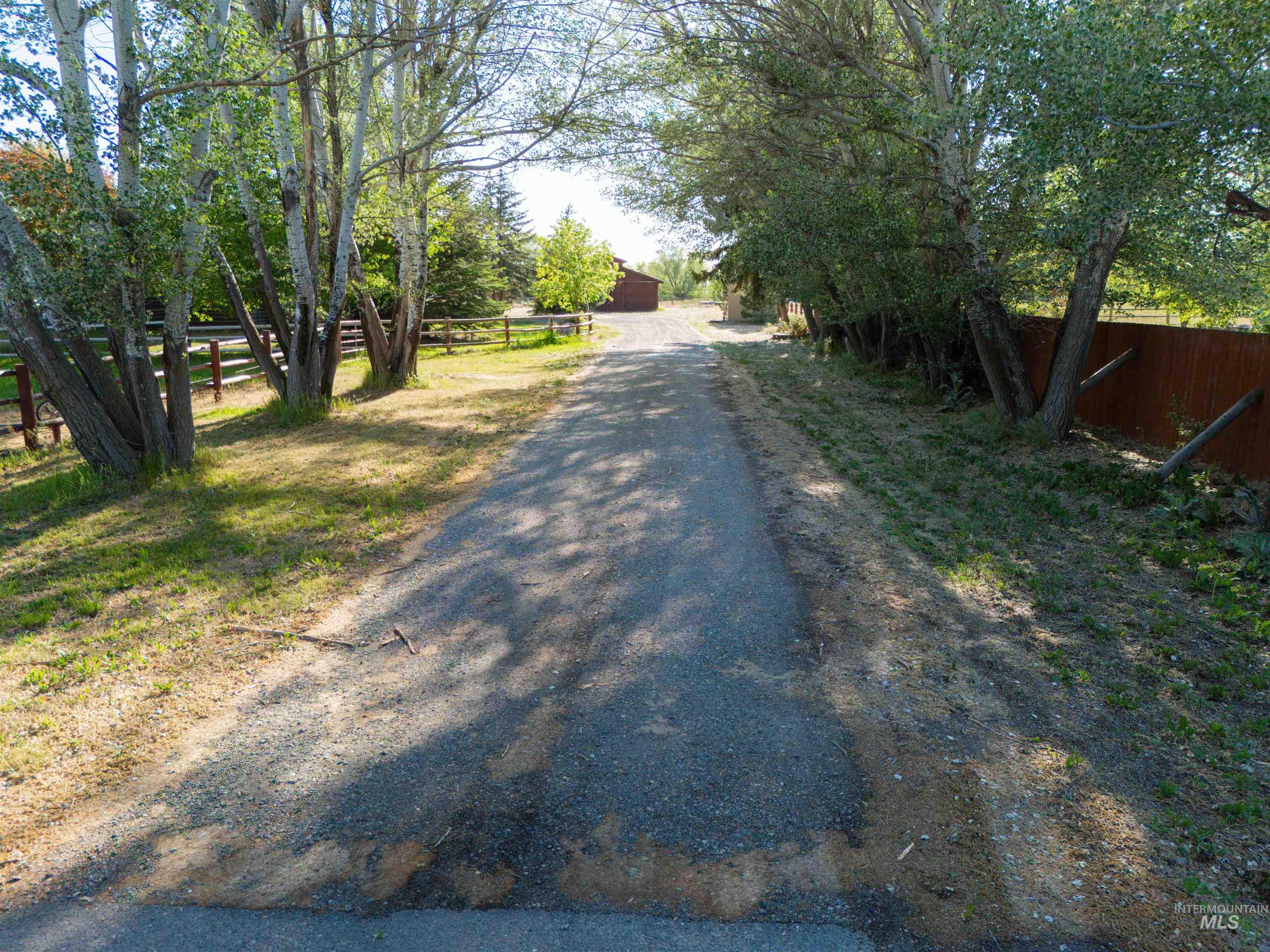 201 N Grape St., Shoshone, Idaho 83352, 2 Bedrooms, 2 Bathrooms, Residential For Sale, Price $520,000, 98987558