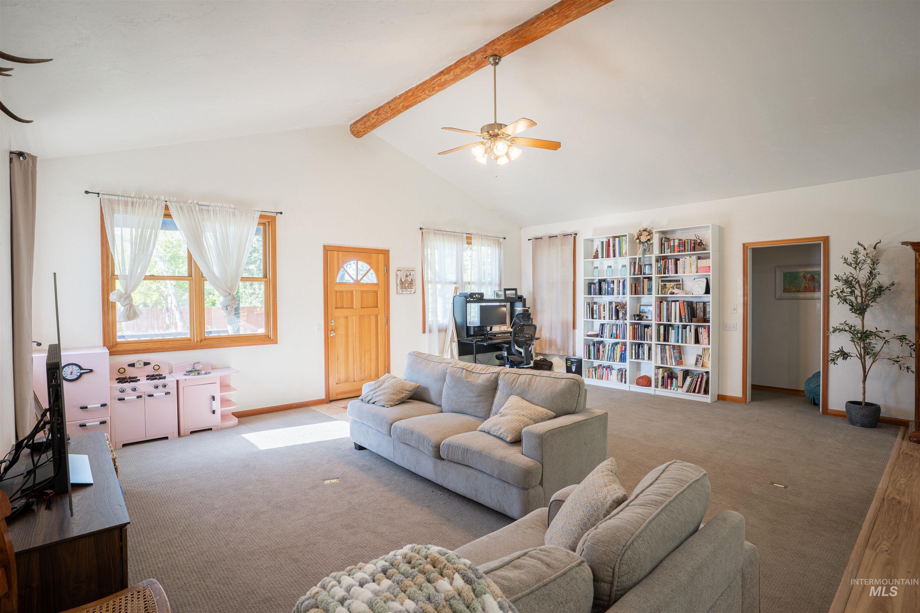 201 N Grape St., Shoshone, Idaho 83352, 2 Bedrooms, 2 Bathrooms, Residential For Sale, Price $520,000, 98987558
