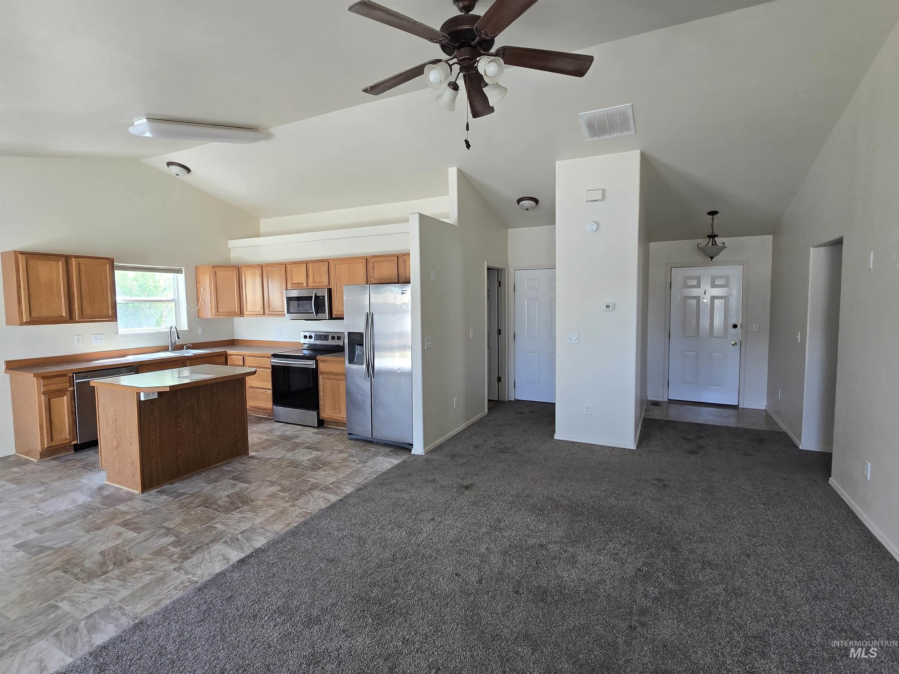 1595 Dana Street, Twin Falls, Idaho 83301, 4 Bedrooms, 2 Bathrooms, Residential For Sale, Price $330,000, 98987559