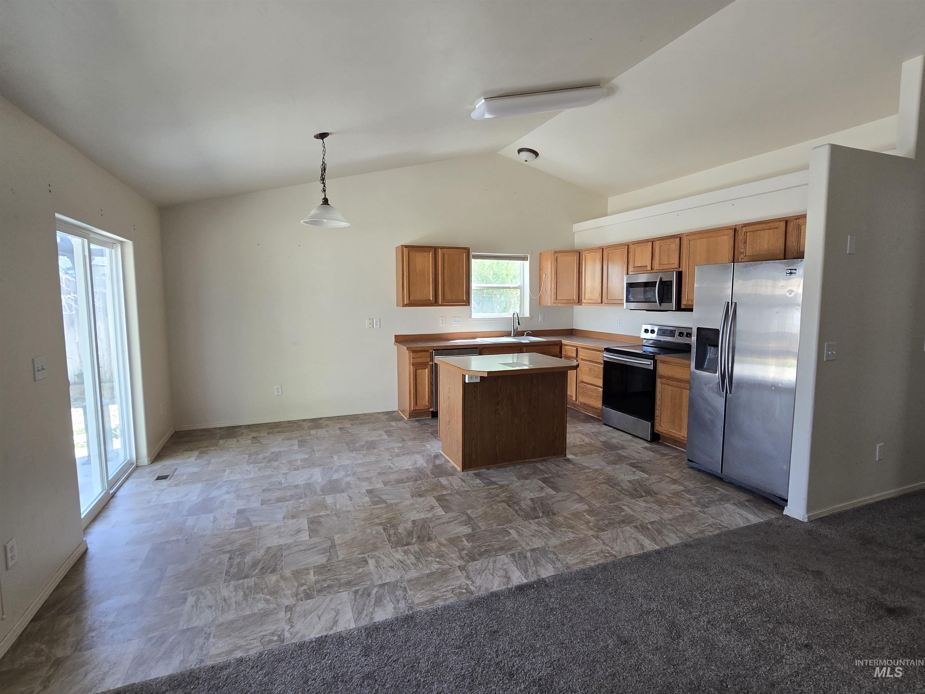 1595 Dana Street, Twin Falls, Idaho 83301, 4 Bedrooms, 2 Bathrooms, Residential For Sale, Price $330,000, 98987559