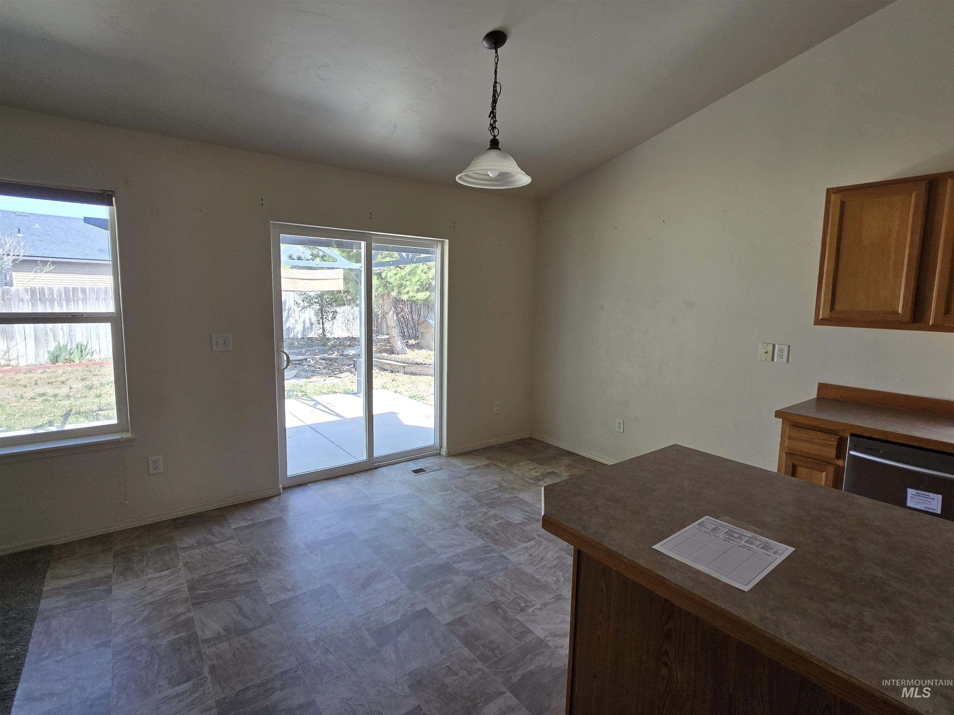 1595 Dana Street, Twin Falls, Idaho 83301, 4 Bedrooms, 2 Bathrooms, Residential For Sale, Price $330,000, 98987559