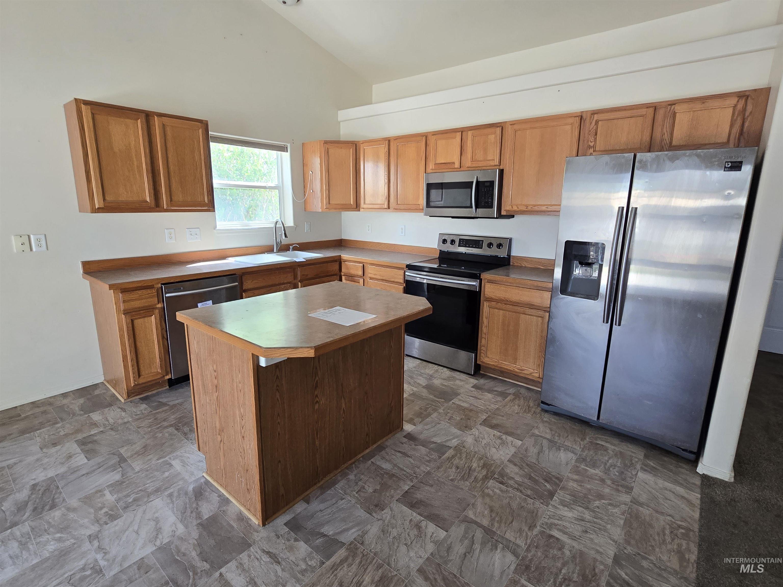 1595 Dana Street, Twin Falls, Idaho 83301, 4 Bedrooms, 2 Bathrooms, Residential For Sale, Price $330,000, 98987559